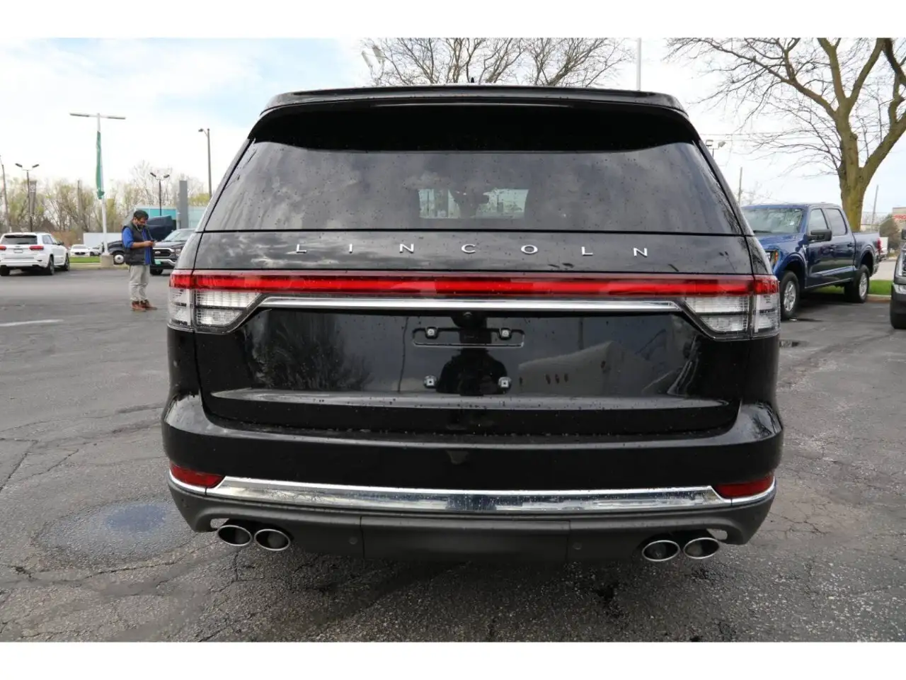 Lincoln Aviator снимка Lincoln Aviator