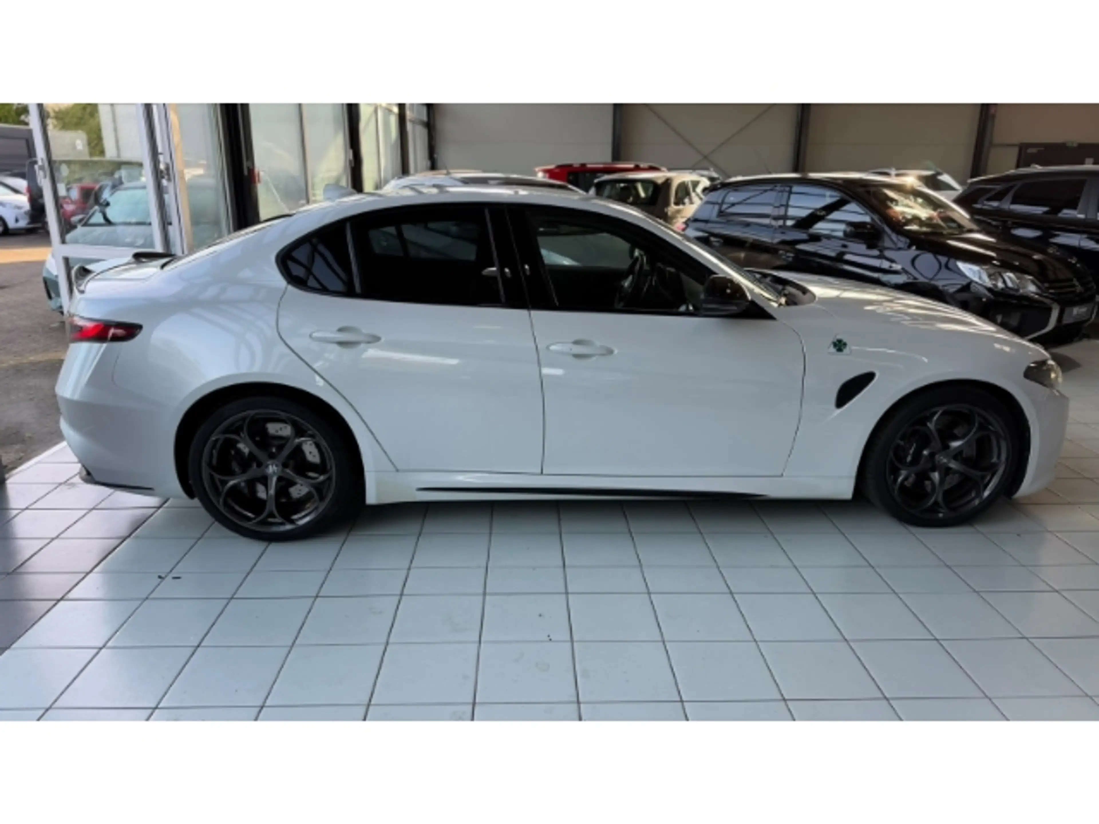 Alfa Romeo Giulia Quadrifoglio 2.9 V6 Bi-Turbo EU6d — photo 4