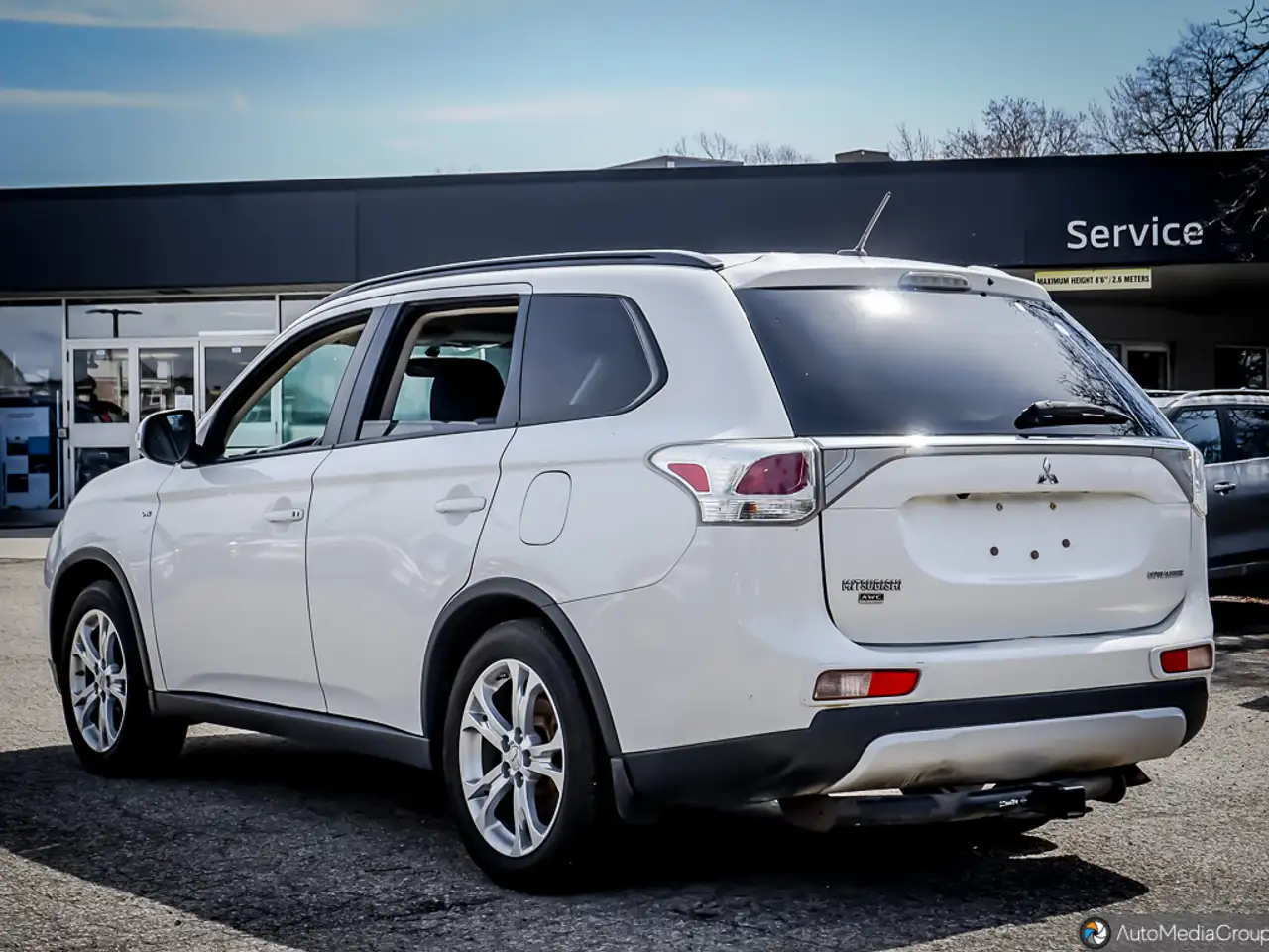 Mitsubishi Outlander снимка Mitsubishi Outlander