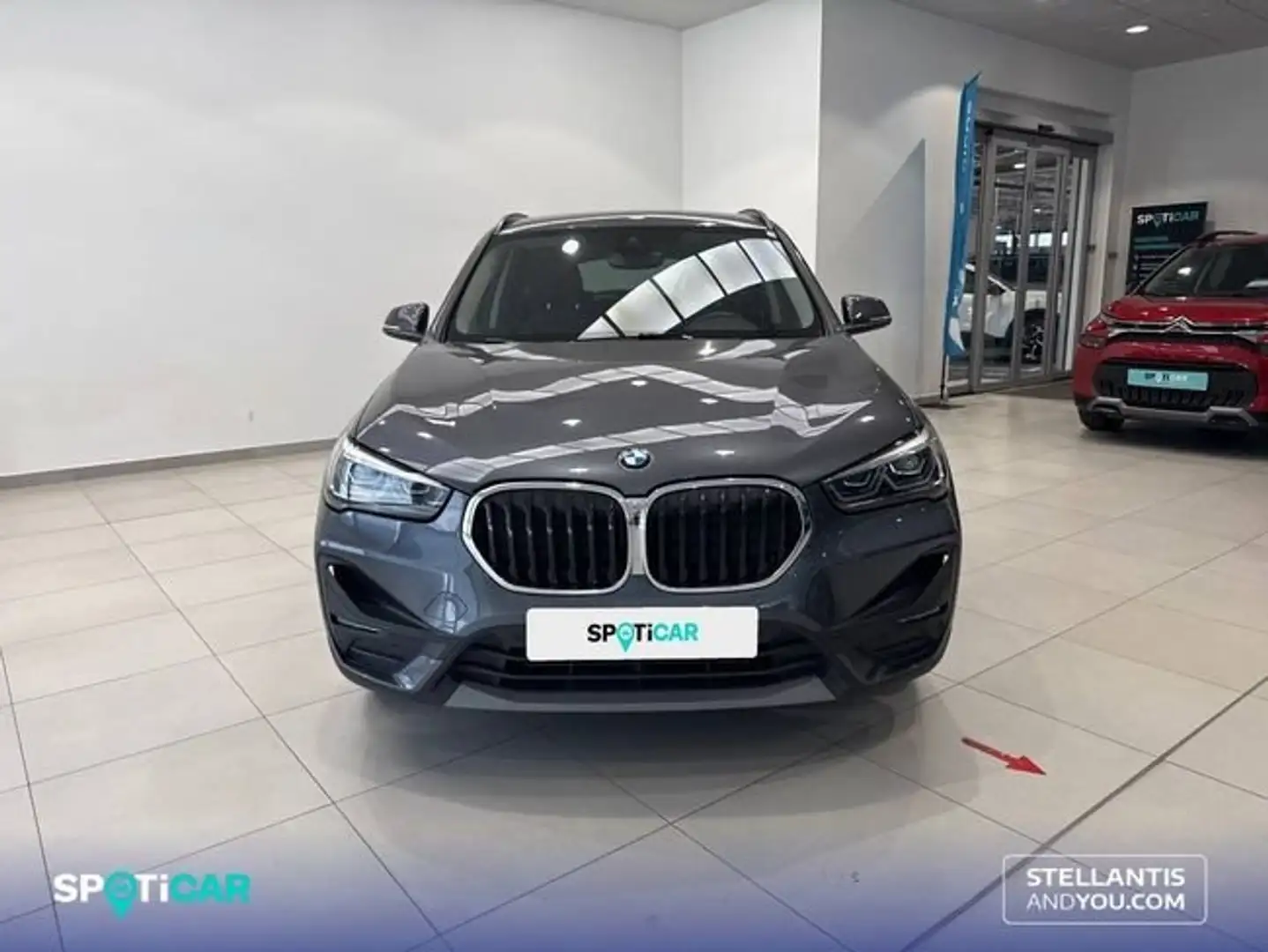 BMW X1 sDrive 18dA Corporate Gris - 2