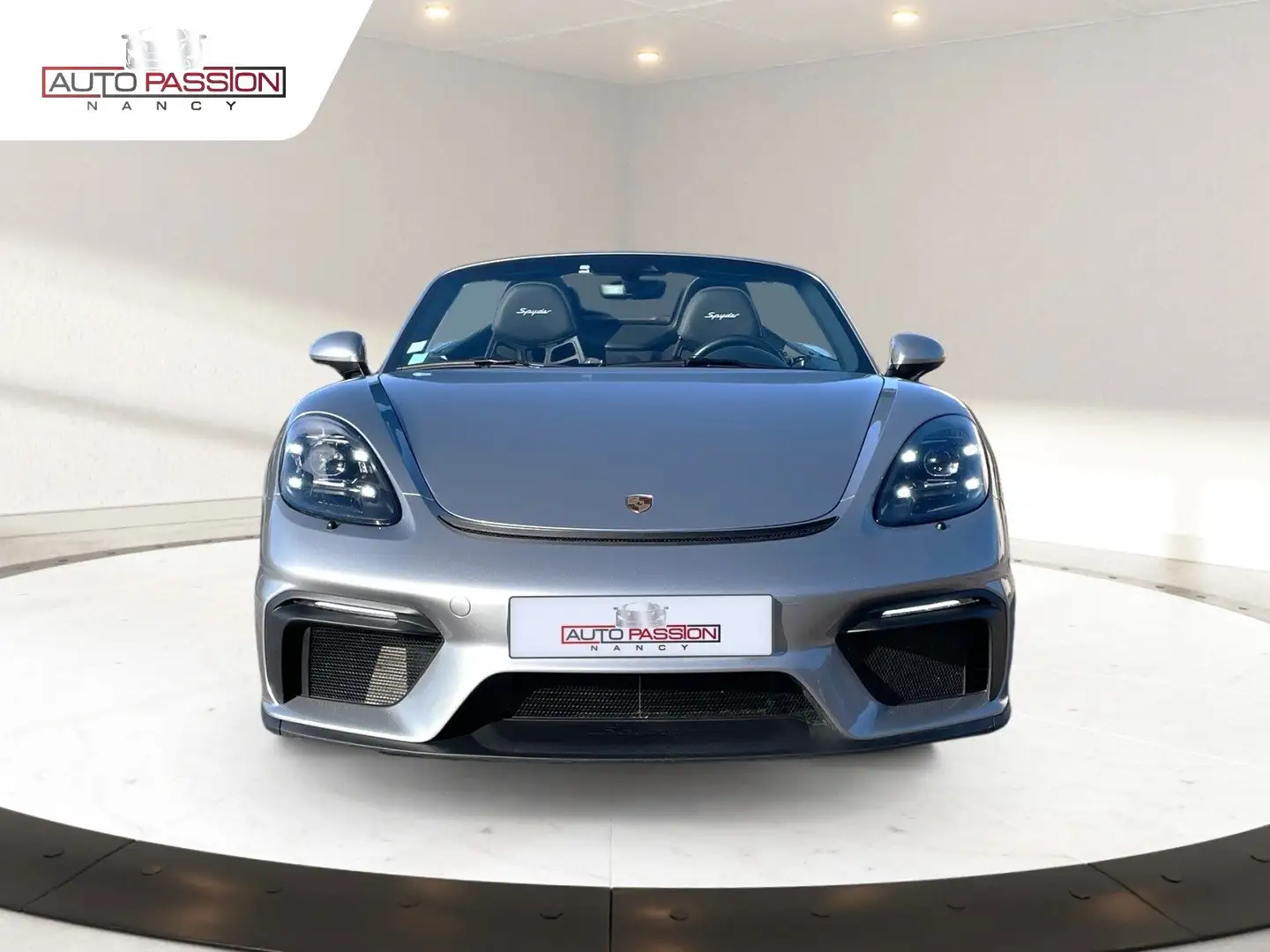 Porsche 718 Spyder 4.0i 420 ch Argent - 2