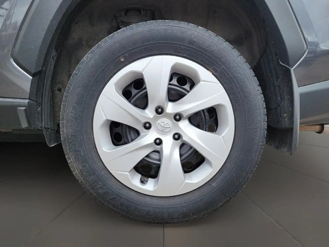 Toyota RAV 4 снимка Toyota RAV 4