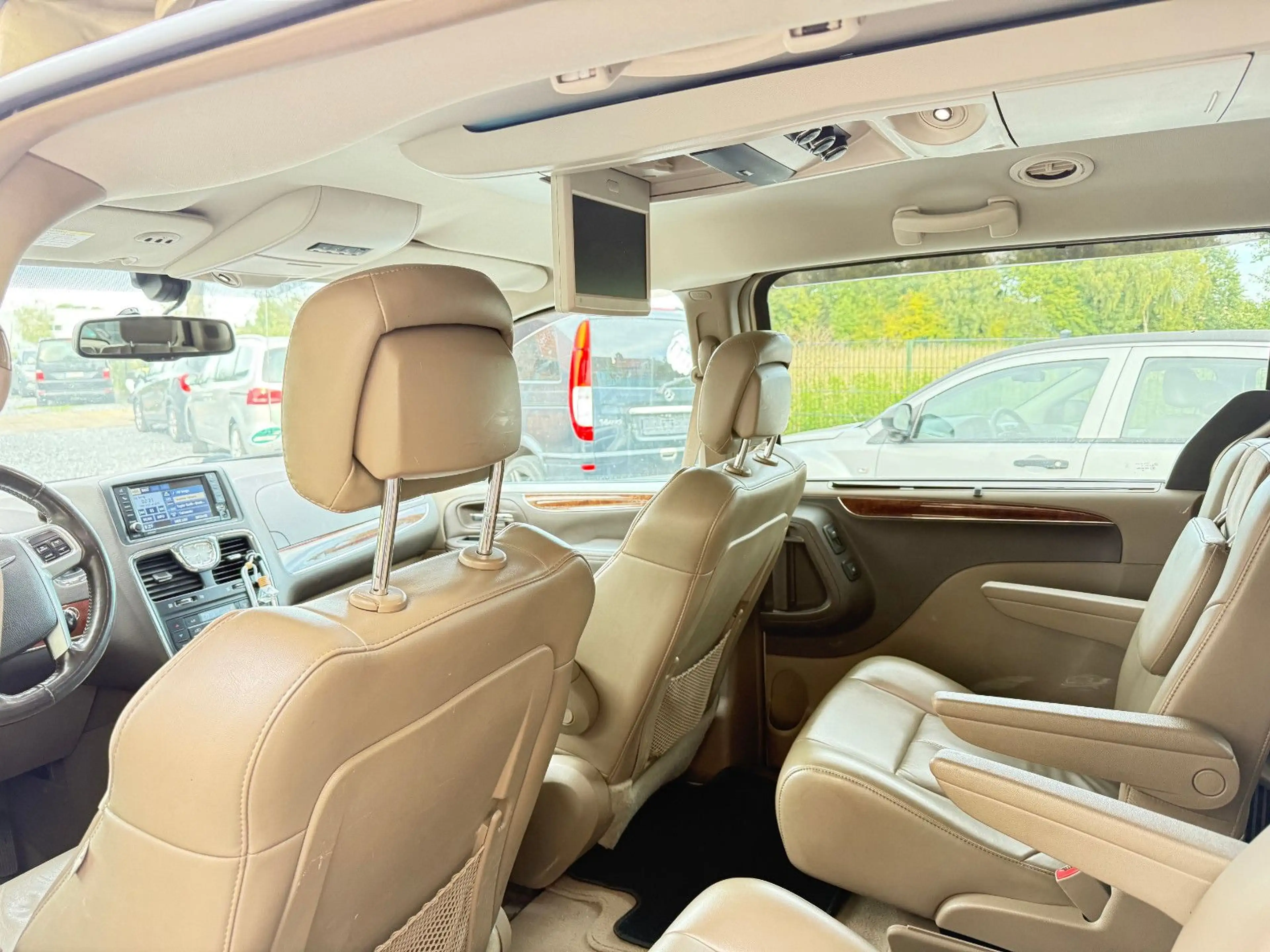 Chrysler Grand Voyager 3.6+LPG Gas+Leder+AHK+7 Sitze+ — photo 13