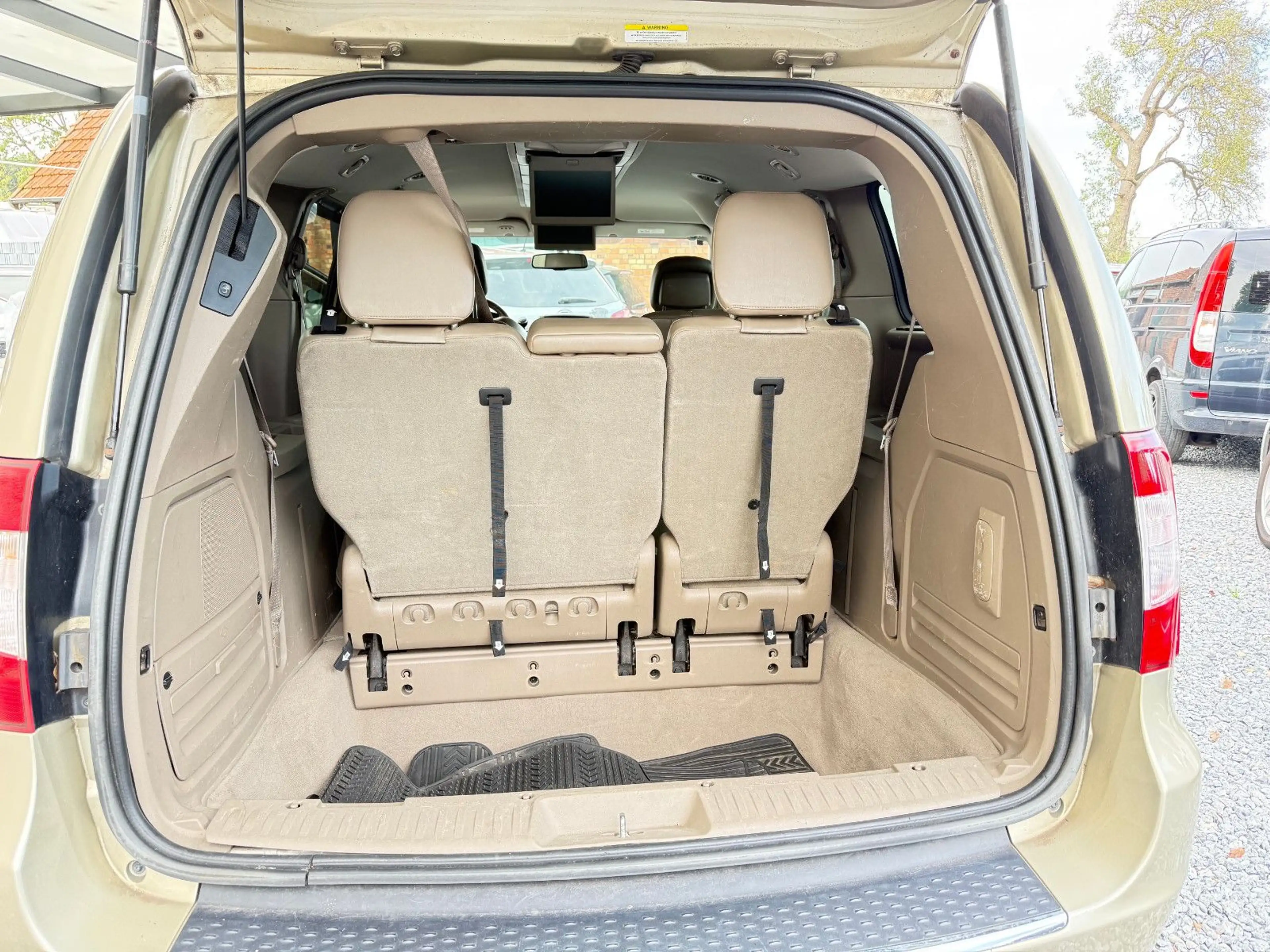 Chrysler Grand Voyager 3.6+LPG Gas+Leder+AHK+7 Sitze+ — photo 14