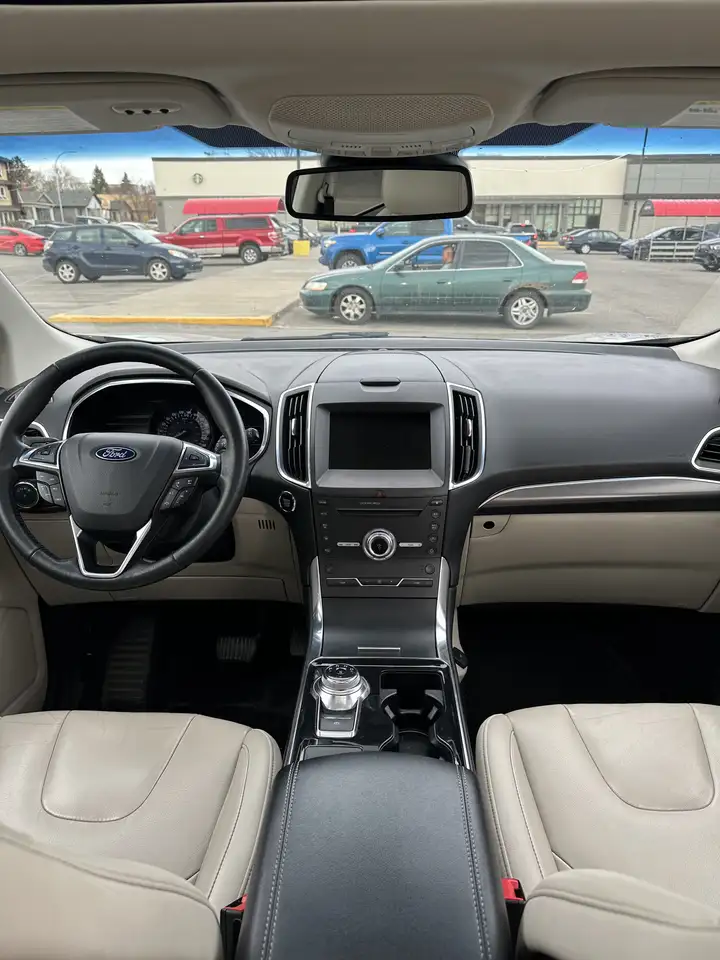 Ford Edge снимка Ford Edge