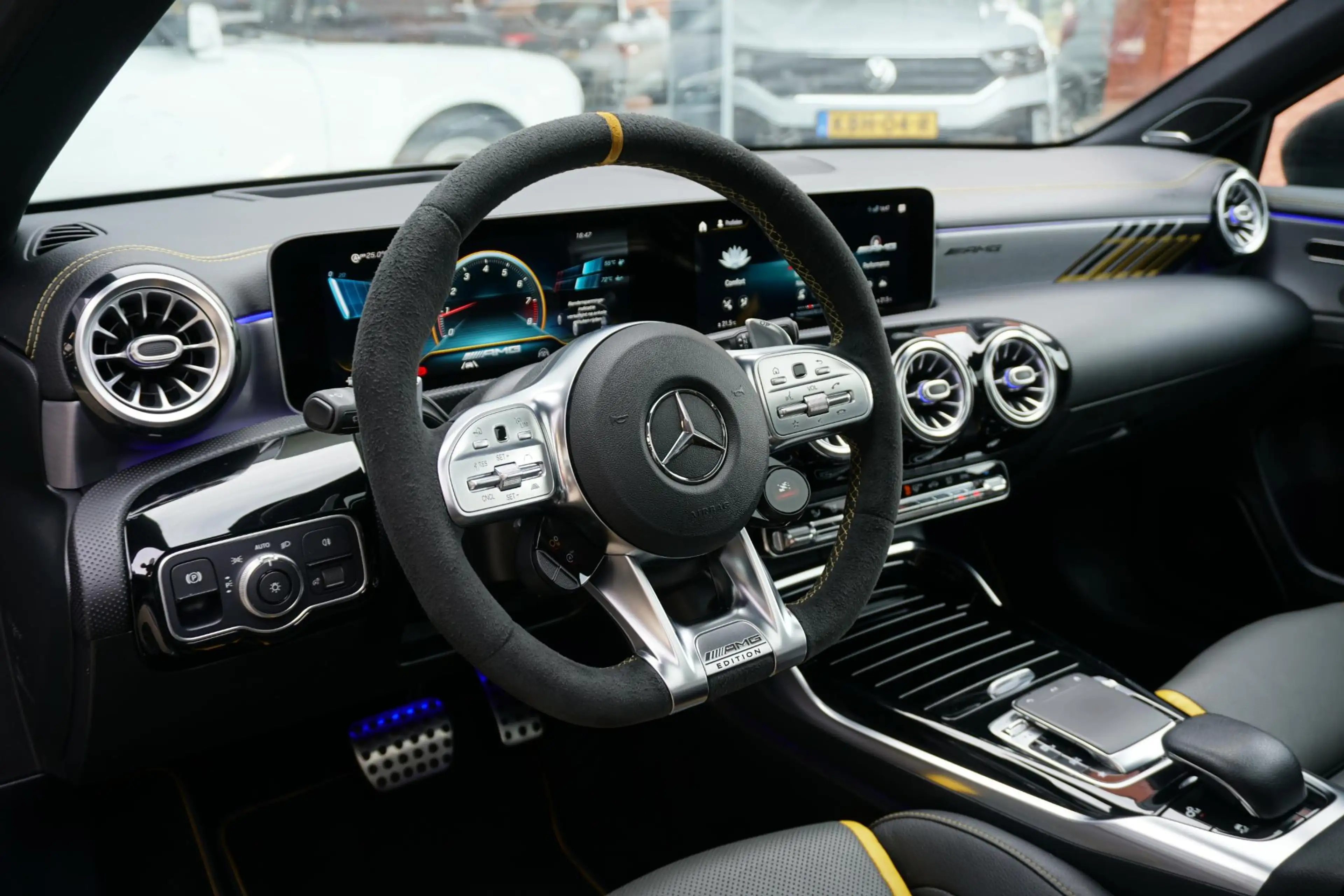 Mercedes-Benz A 45 AMG S 4MATIC+ Edition 1 422pk + RECARO / BURMESTER / P — photo 14