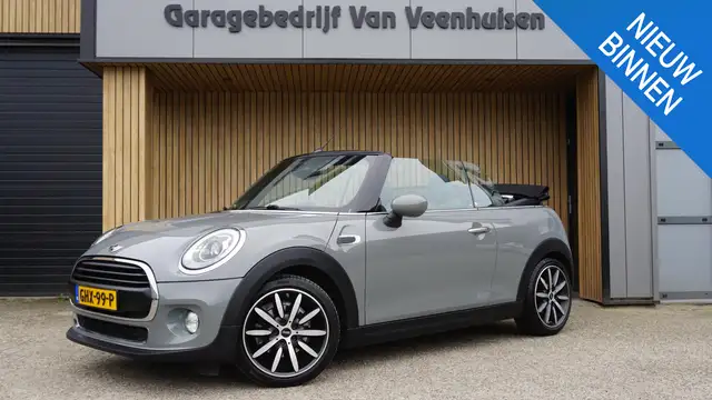 MINI Cooper Cabrio 1.5 136PK Chili Serious Business Leder LED H&K Key