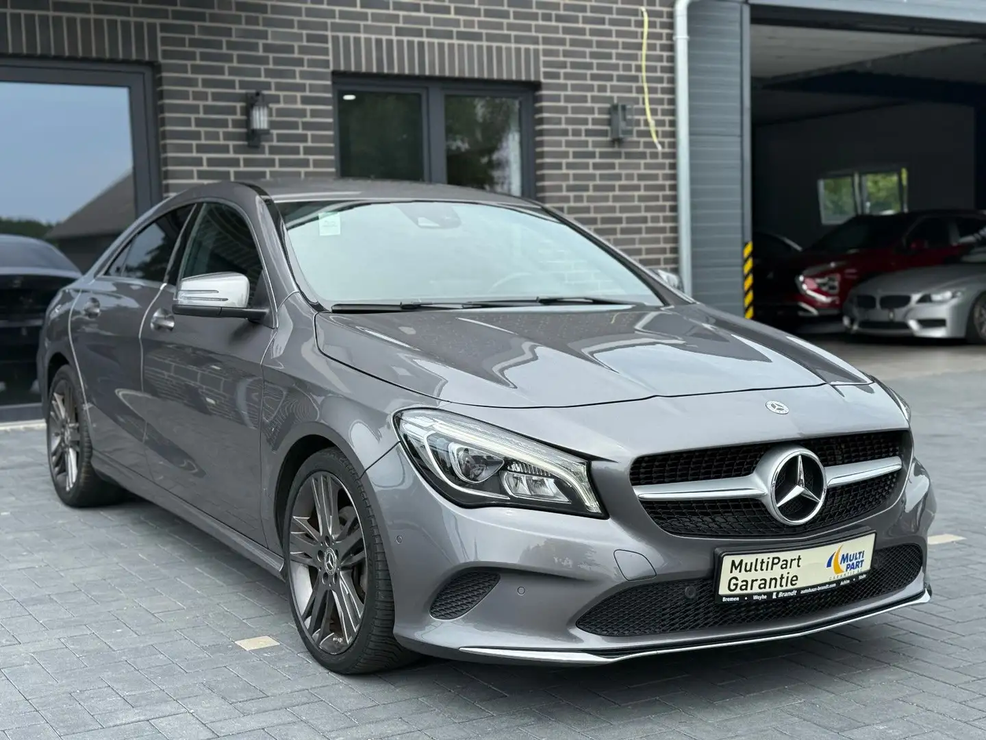 Mercedes-Benz CLA 200 *Automatik*Navi*Kam*PDC*SHZ*LED*T-Leder* Gris - 1
