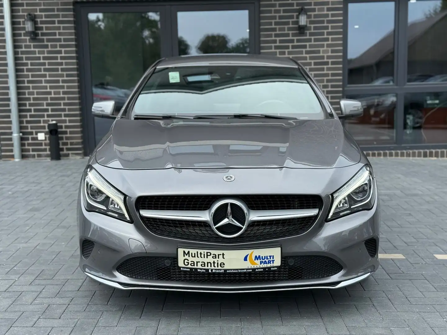 Mercedes-Benz CLA 200 *Automatik*Navi*Kam*PDC*SHZ*LED*T-Leder* Gris - 2