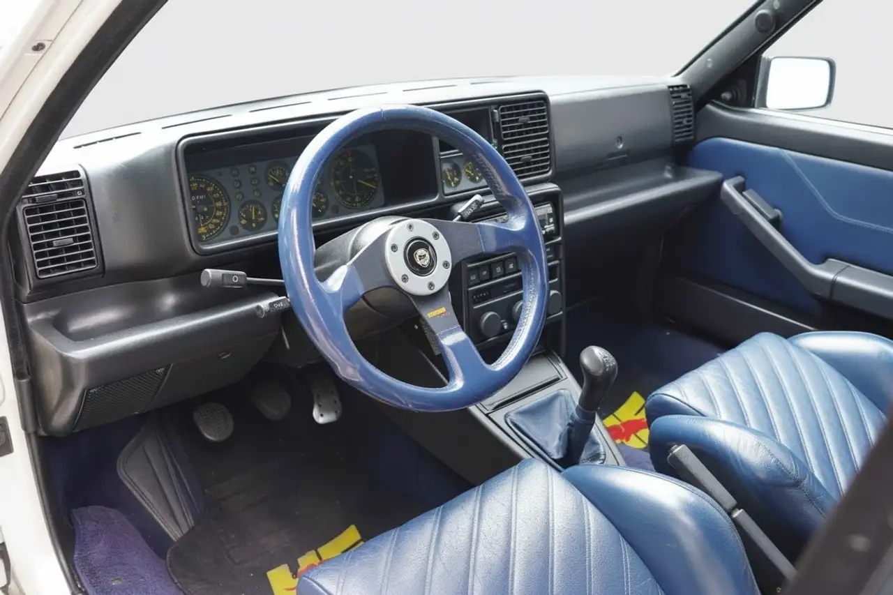 Lancia Delta 2.0-16V HF Integrale Evoluzione II Bianco Perlato, foto 3
