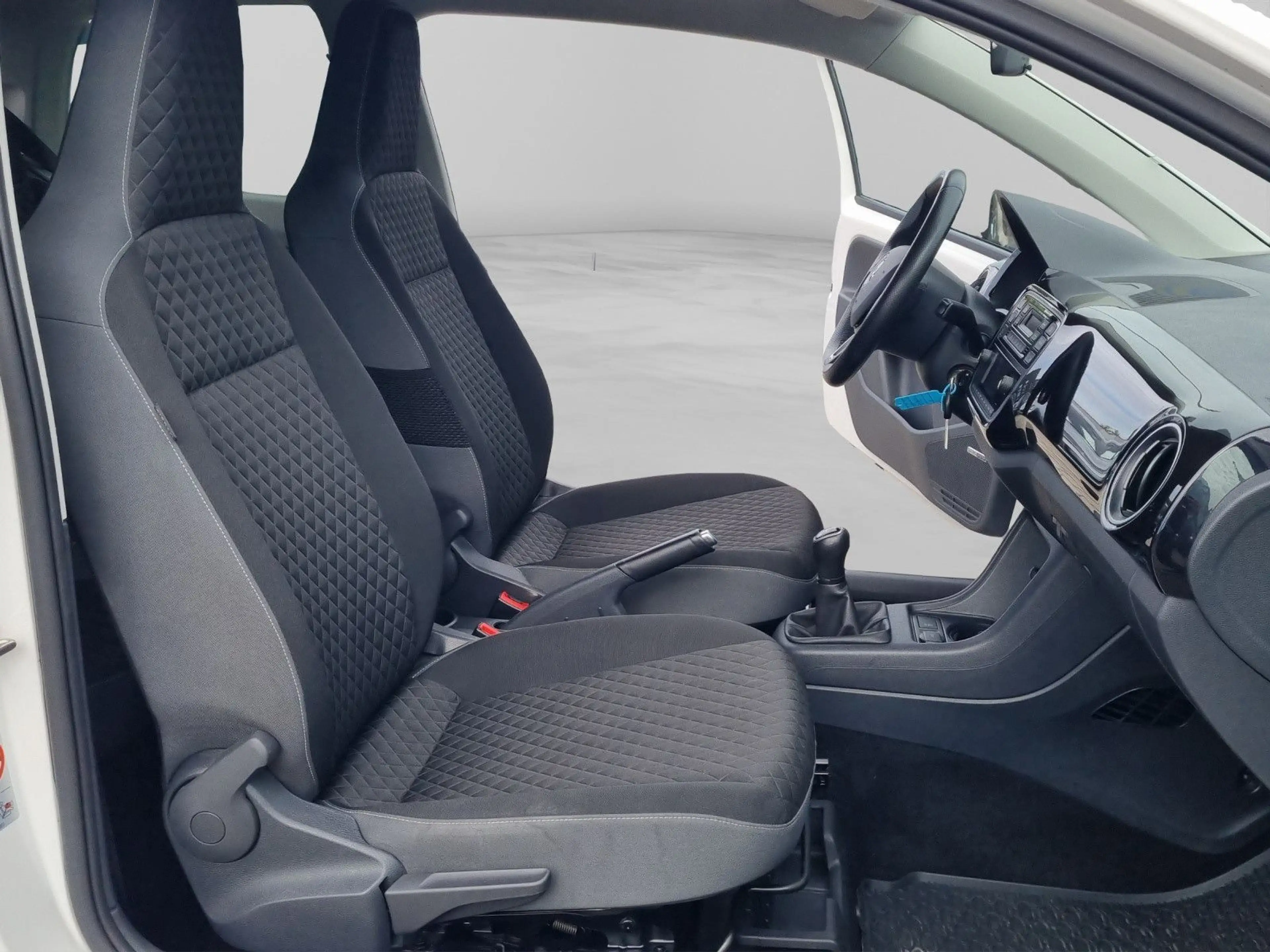 Skoda Citigo Ambition 1,0 TSI SHZ Klima — photo 14