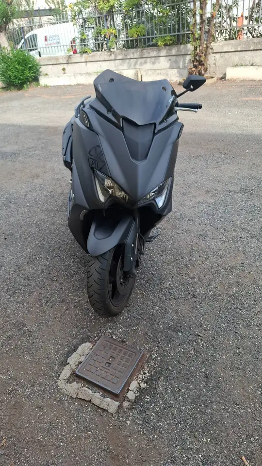 Yamaha Tmax 560