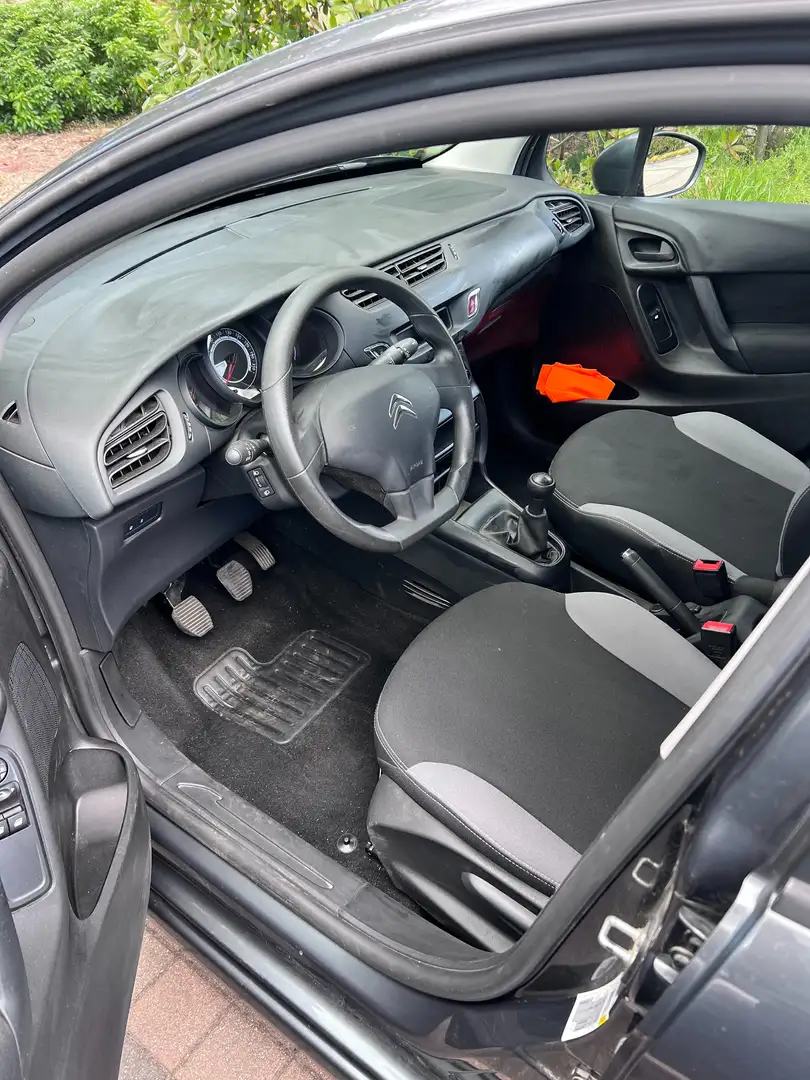 Citroen C3 C3 Pure Tech (VTi) 68 Attraction Gris - 2