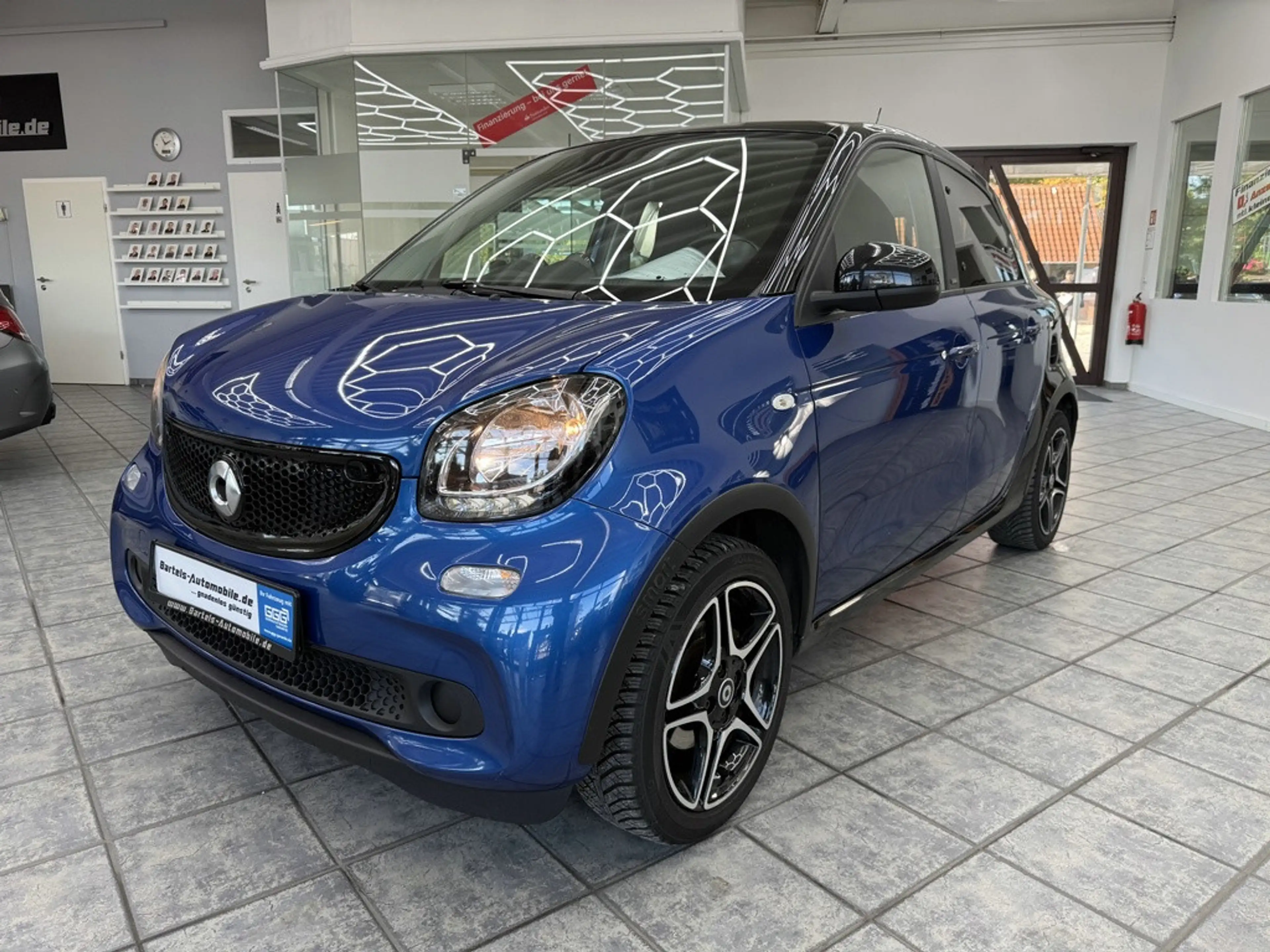 smart forFour 0.9 prime, Autom., Leder, Klima, Sitzh. — photo 8