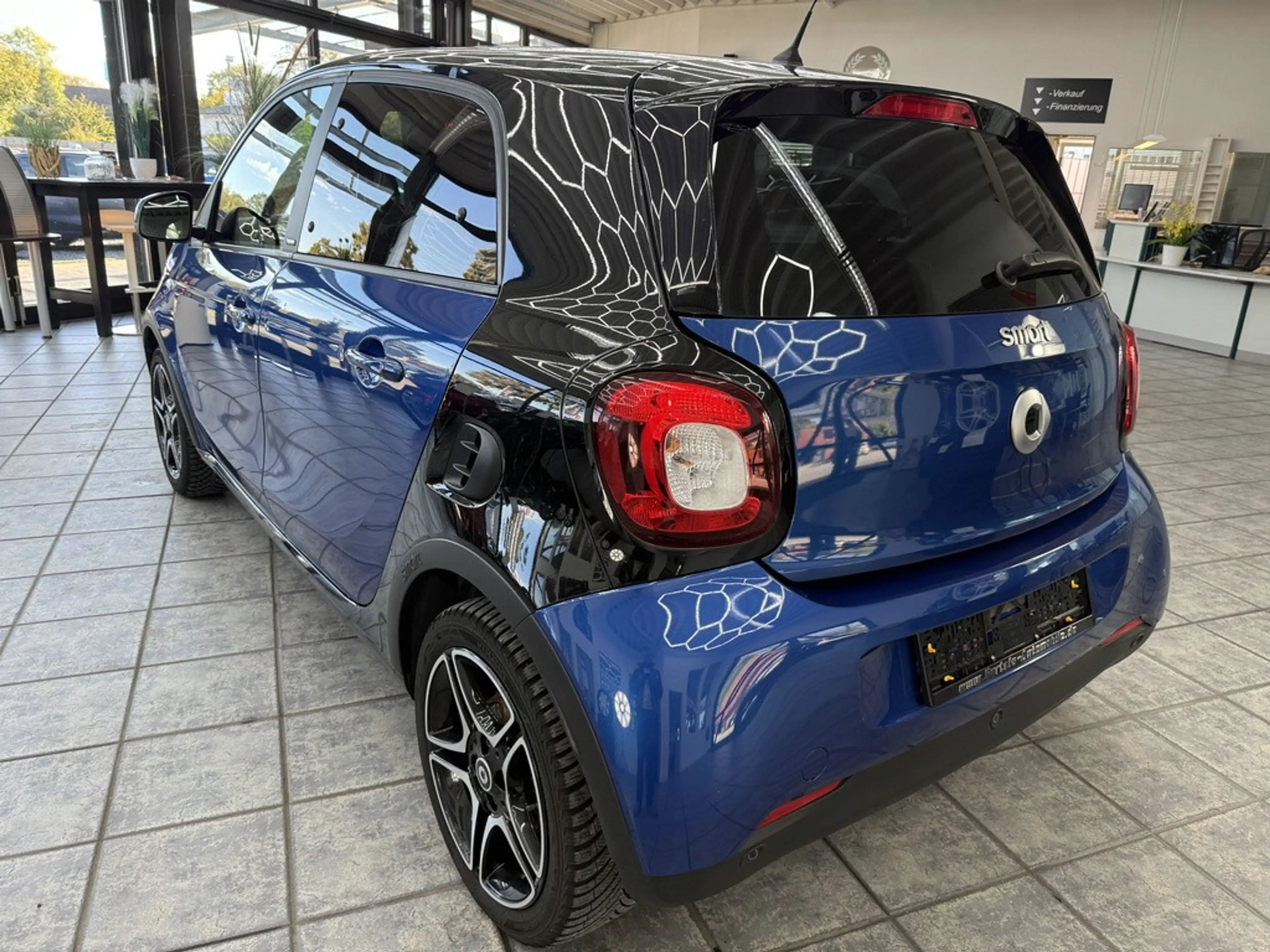 smart forFour 0.9 prime, Autom., Leder, Klima, Sitzh. — photo 13