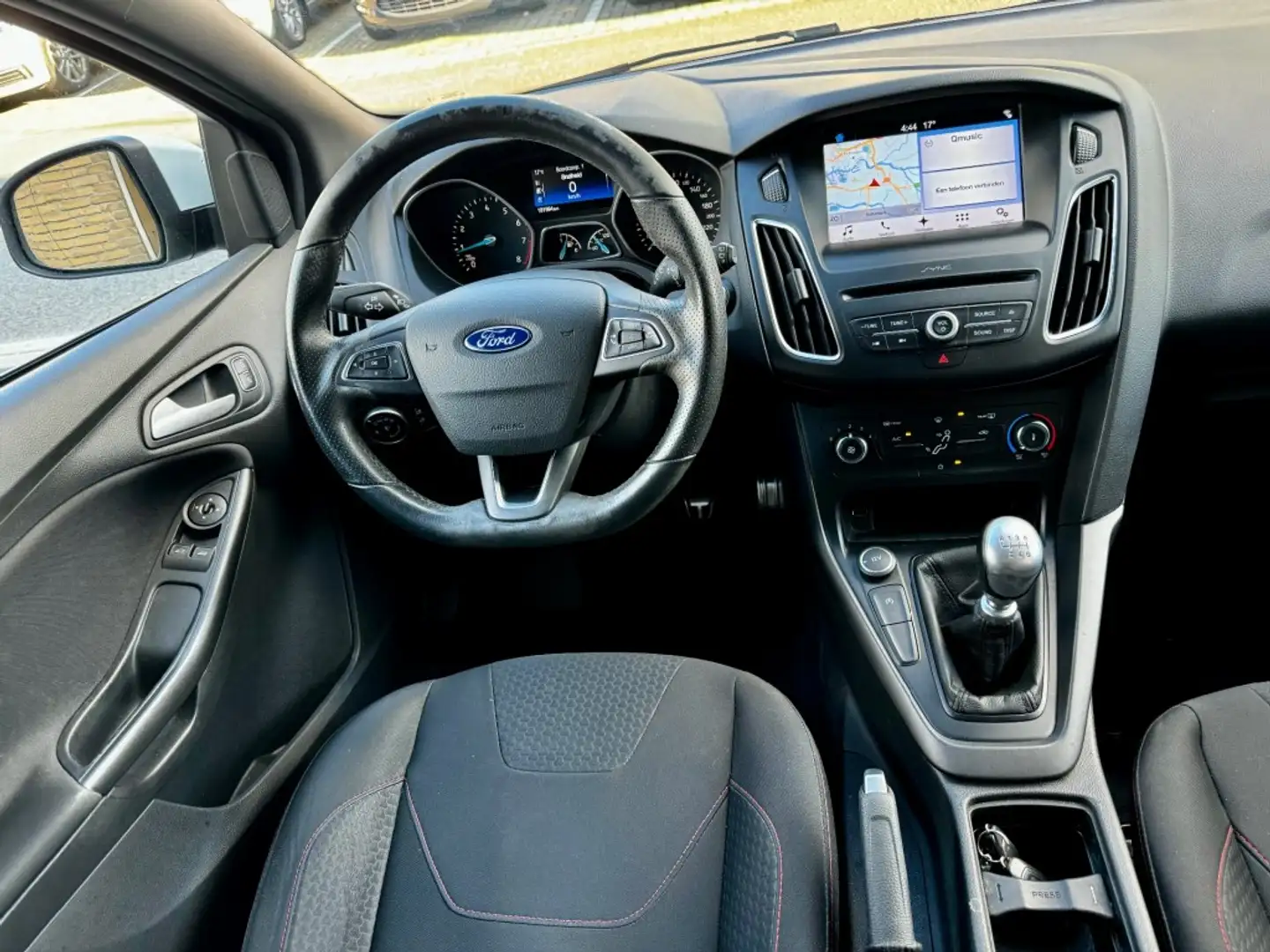 Ford Focus 1.0 ST Titanium CLIMA NAVI N TURBO NAP APK 10-2025 Fehér - 2