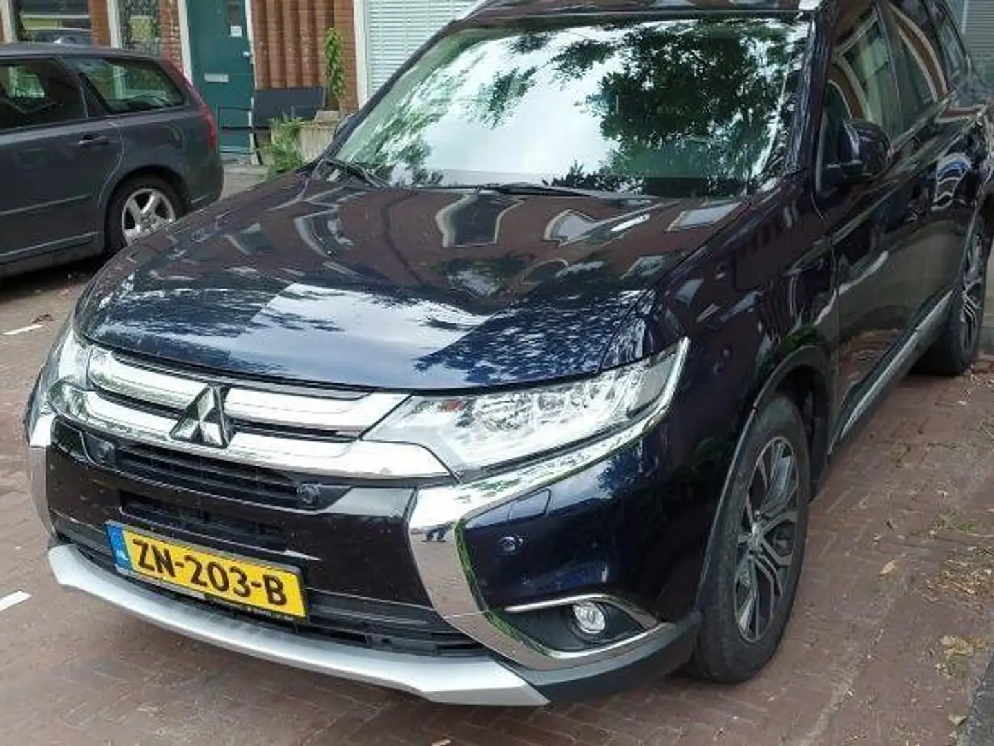 Mitsubishi Outlander Outlander 2.0 Instyle+ 4WD 7Pers Negro - 1