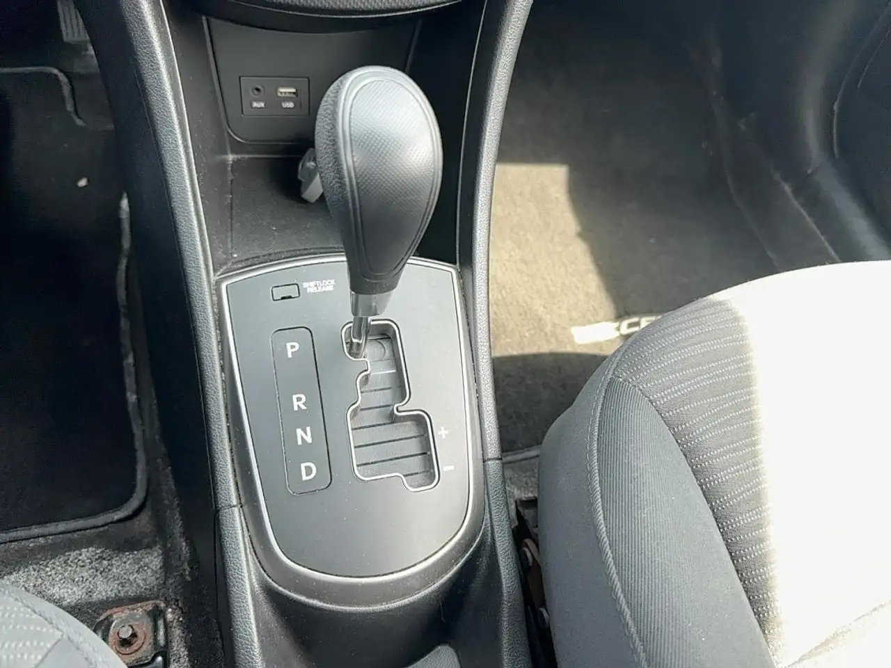 Hyundai ACCENT снимка Hyundai ACCENT