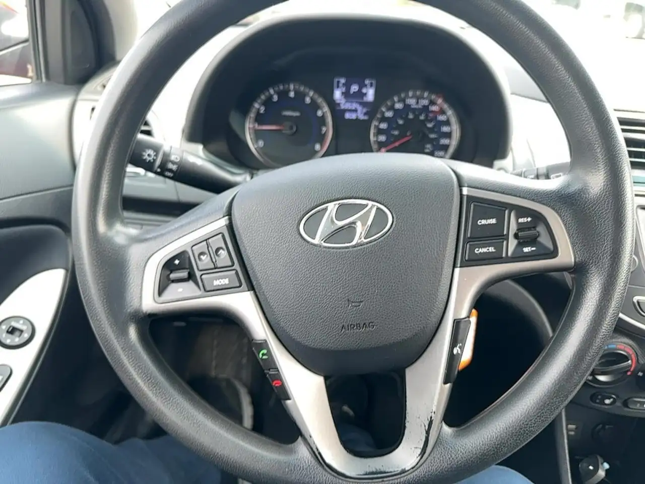 Hyundai ACCENT снимка Hyundai ACCENT