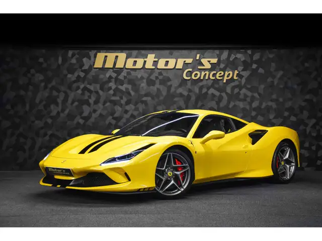 Ferrari F8 Tributo V8 - GIALLO TRIPLO STRATO