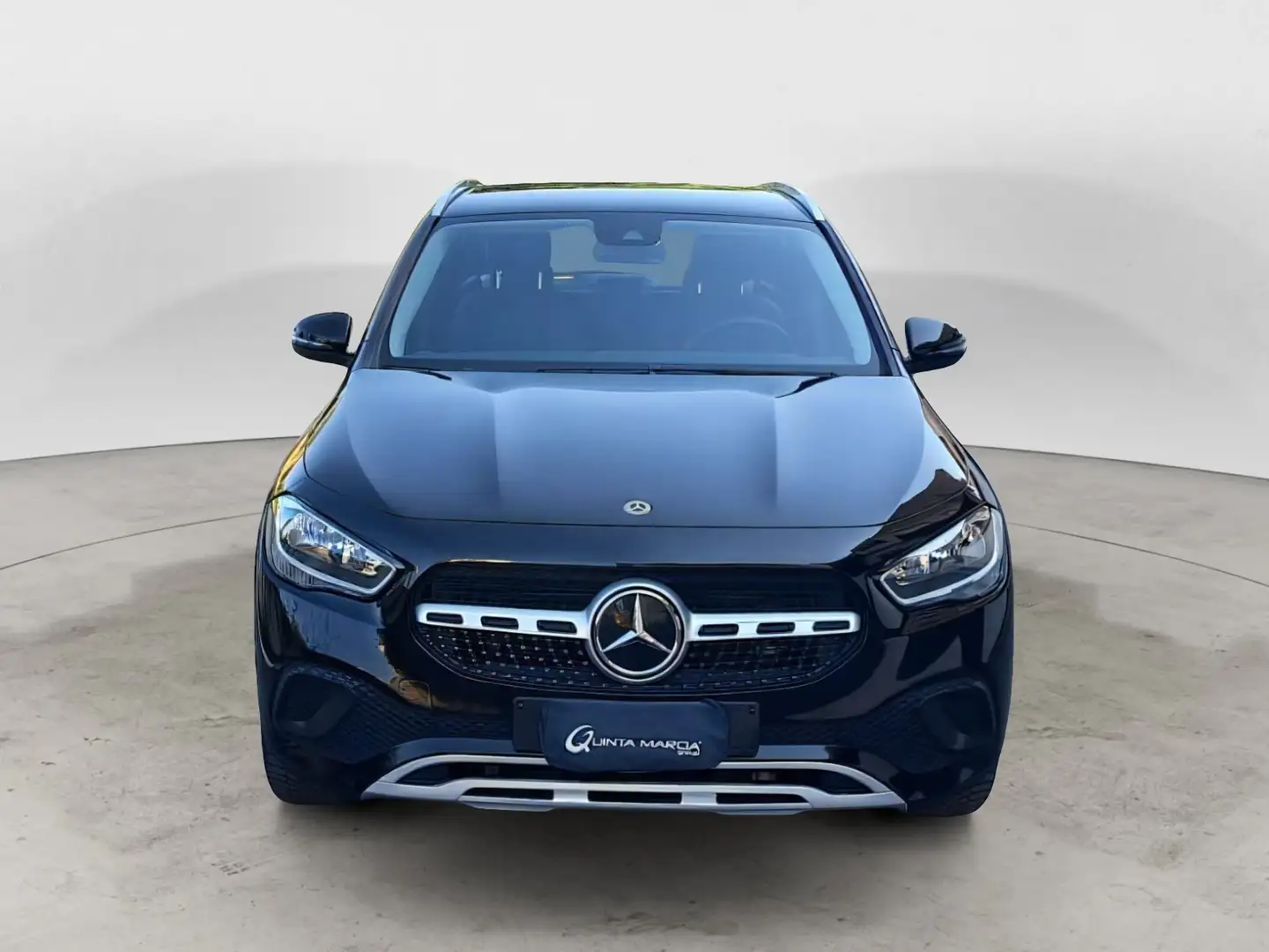 Mercedes-Benz GLA 200 200d AUTO/RETROCAM. Nero - 2