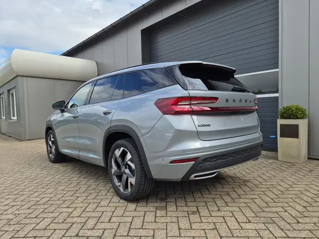 Skoda Kodiaq view 3