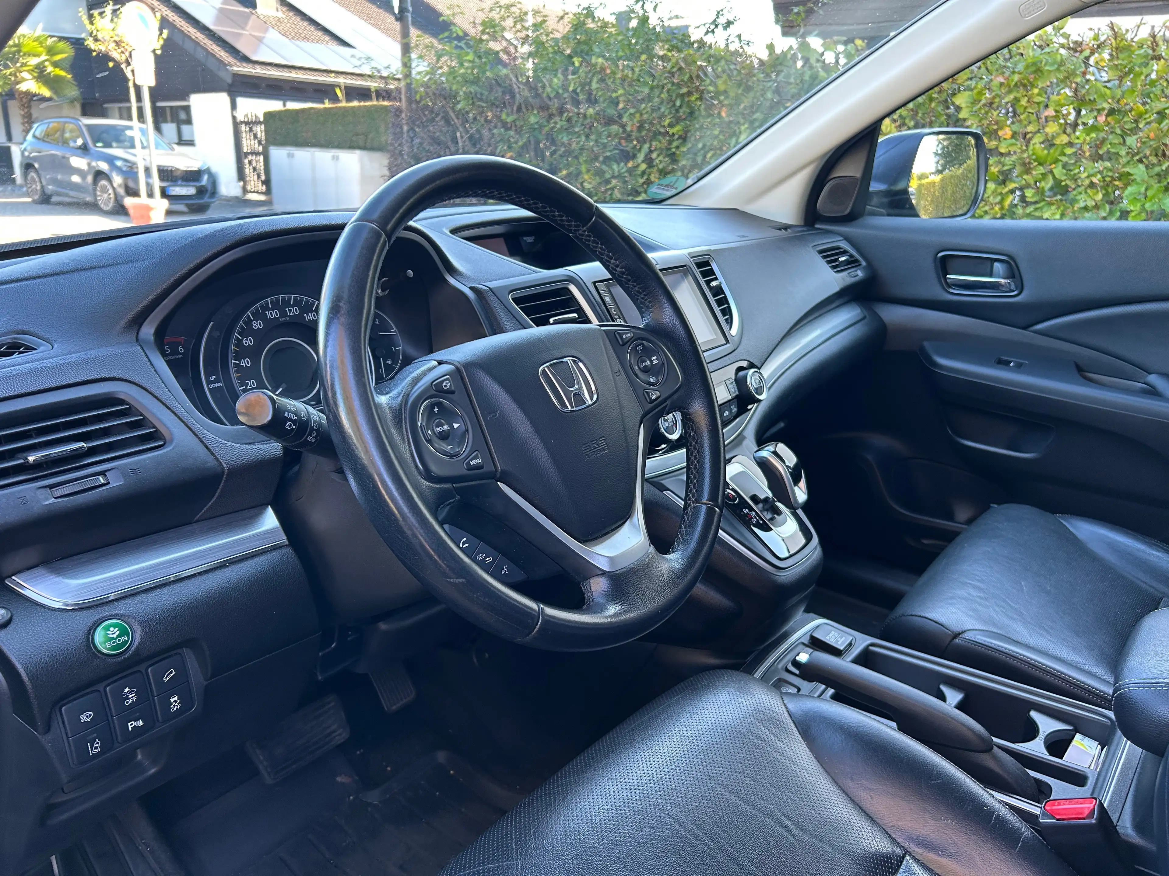 Honda CR-V Executive 4WD Stand Heizung — photo 4