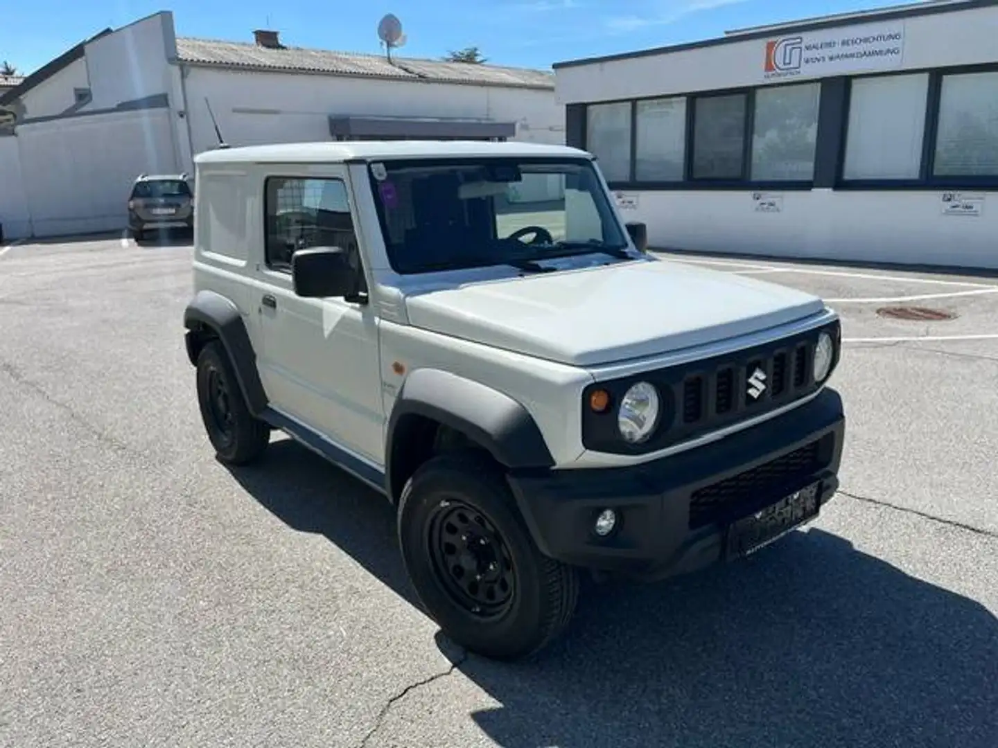 Suzuki Jimny Jimny 1,5 VVT Allgrip Clear Weiß - 1