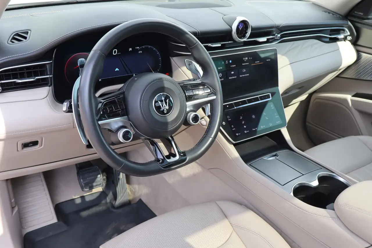 Maserati Grecale снимка Maserati Grecale