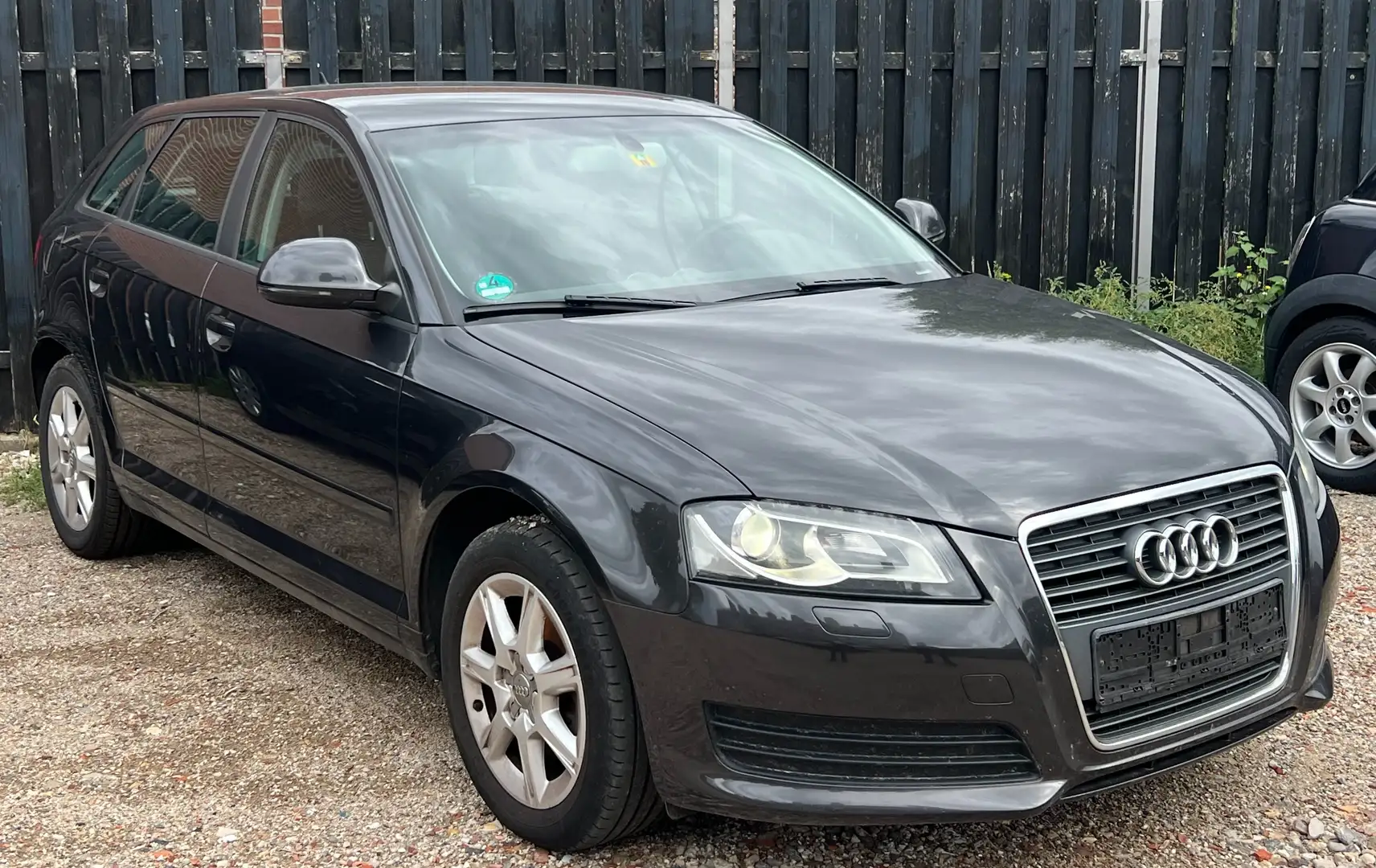 Audi A3 1.4 TFSI Ambiente *XENON-KLIMA-SHZ Grau - 2