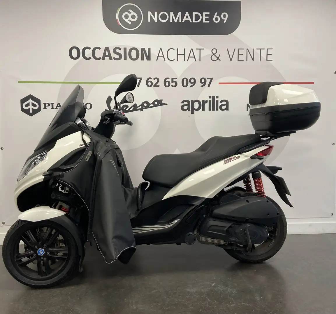 Piaggio MP3 300 Blanc - 2