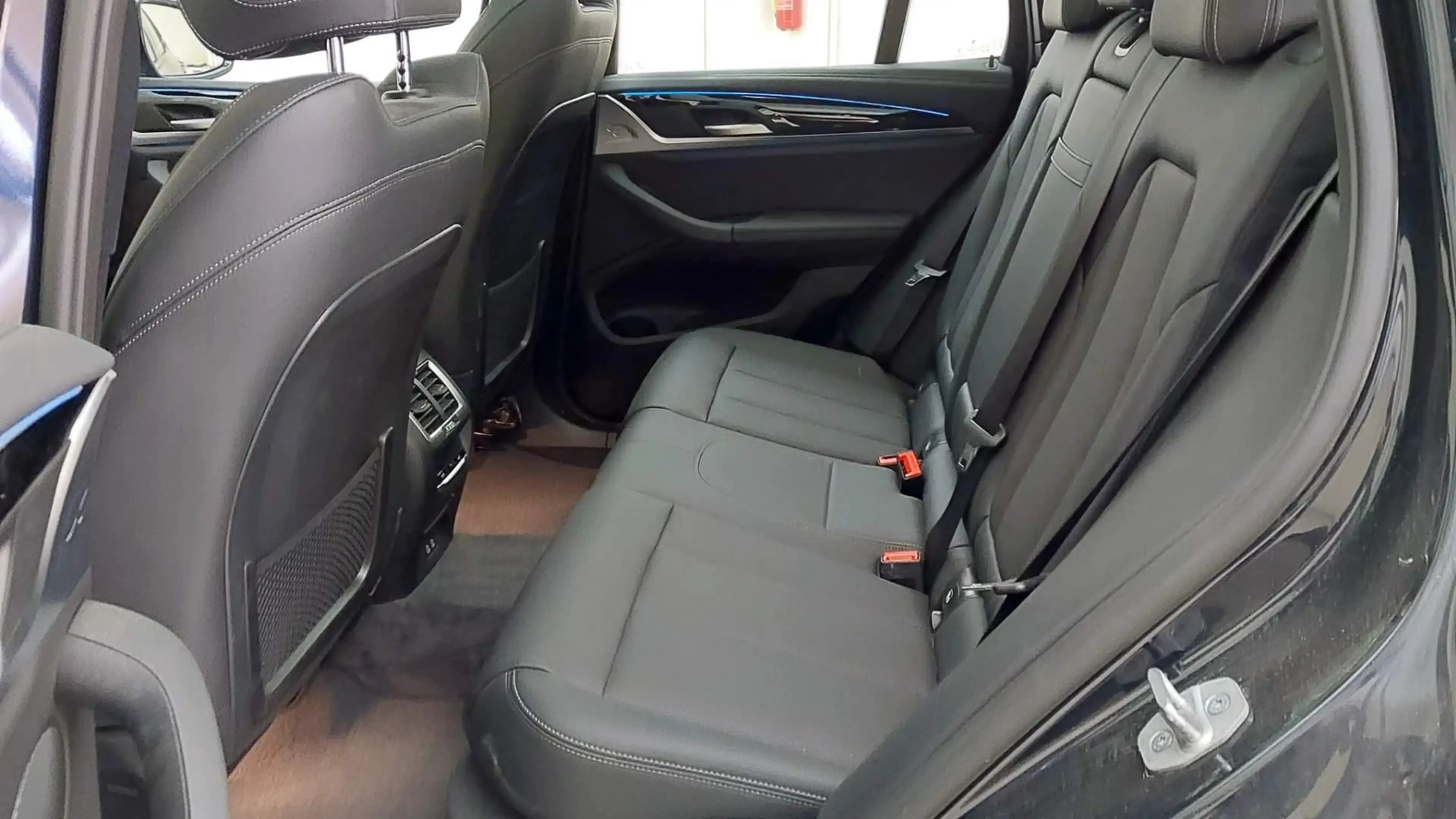 BMW iX3 M SPORT AHK/RFK/PANO/ACC/MMRY/CARPLAY — photo 12
