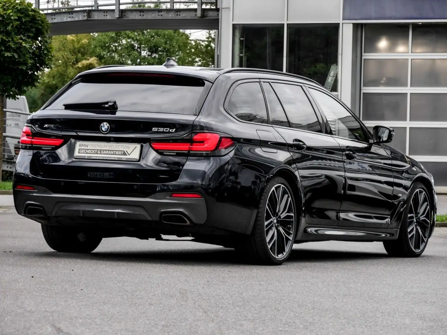 BMW 530 d xDrive Touring MSport Pano HeadUp DAProf 20"LM Nero - 2