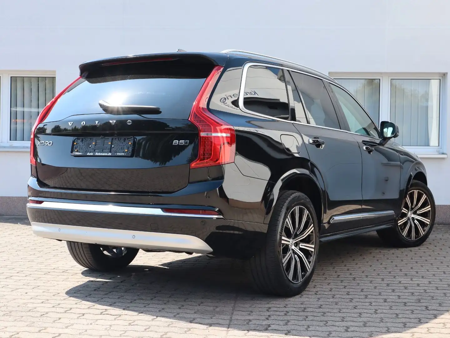 Volvo XC90 B5 Inscription AWD Zwart - 2