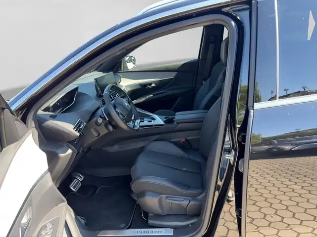 Peugeot 5008 view 8