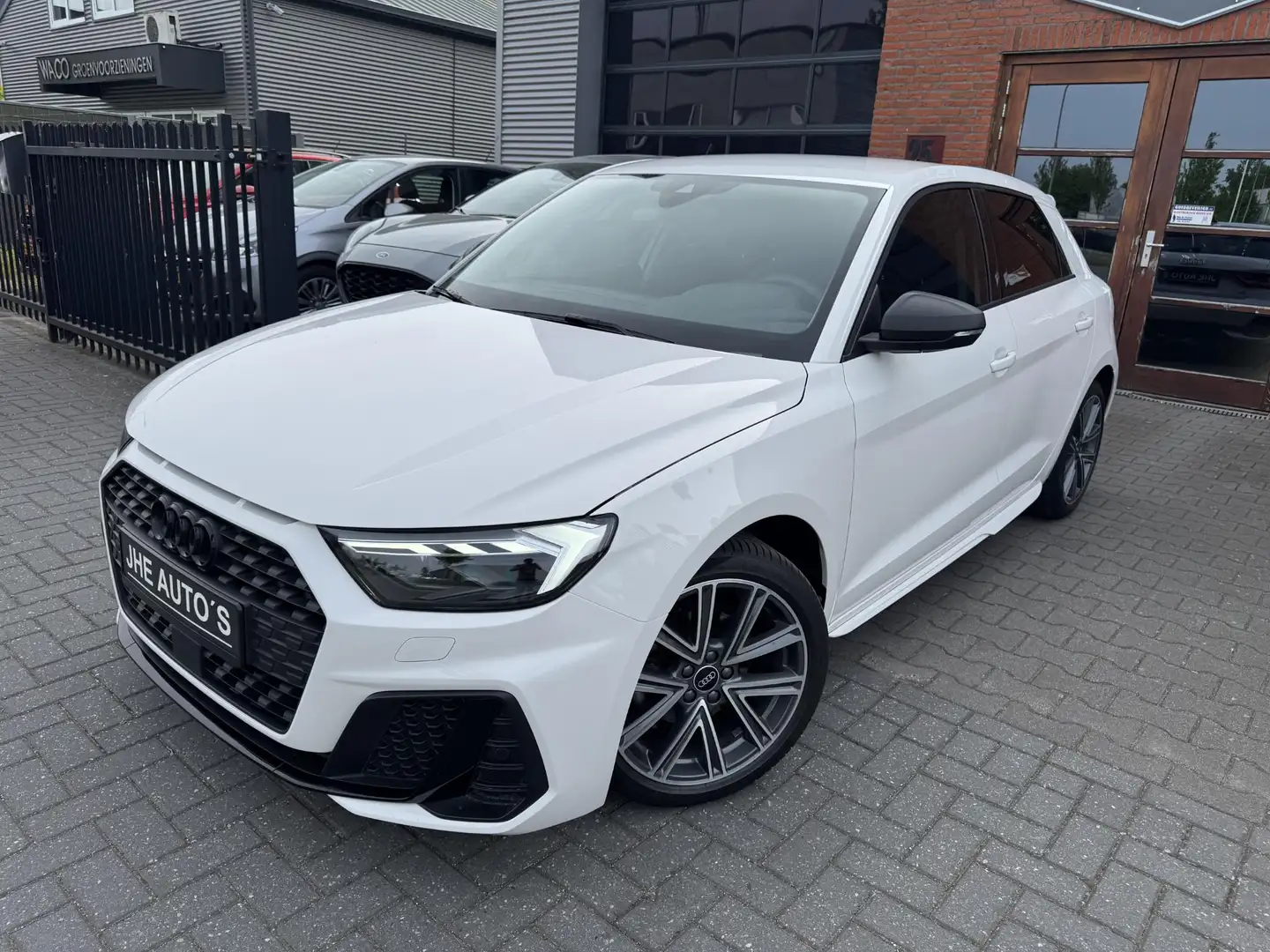 Audi A1 Sportback 30 TFSI Pro Line | LED | Stoelverwarming Wit - 1