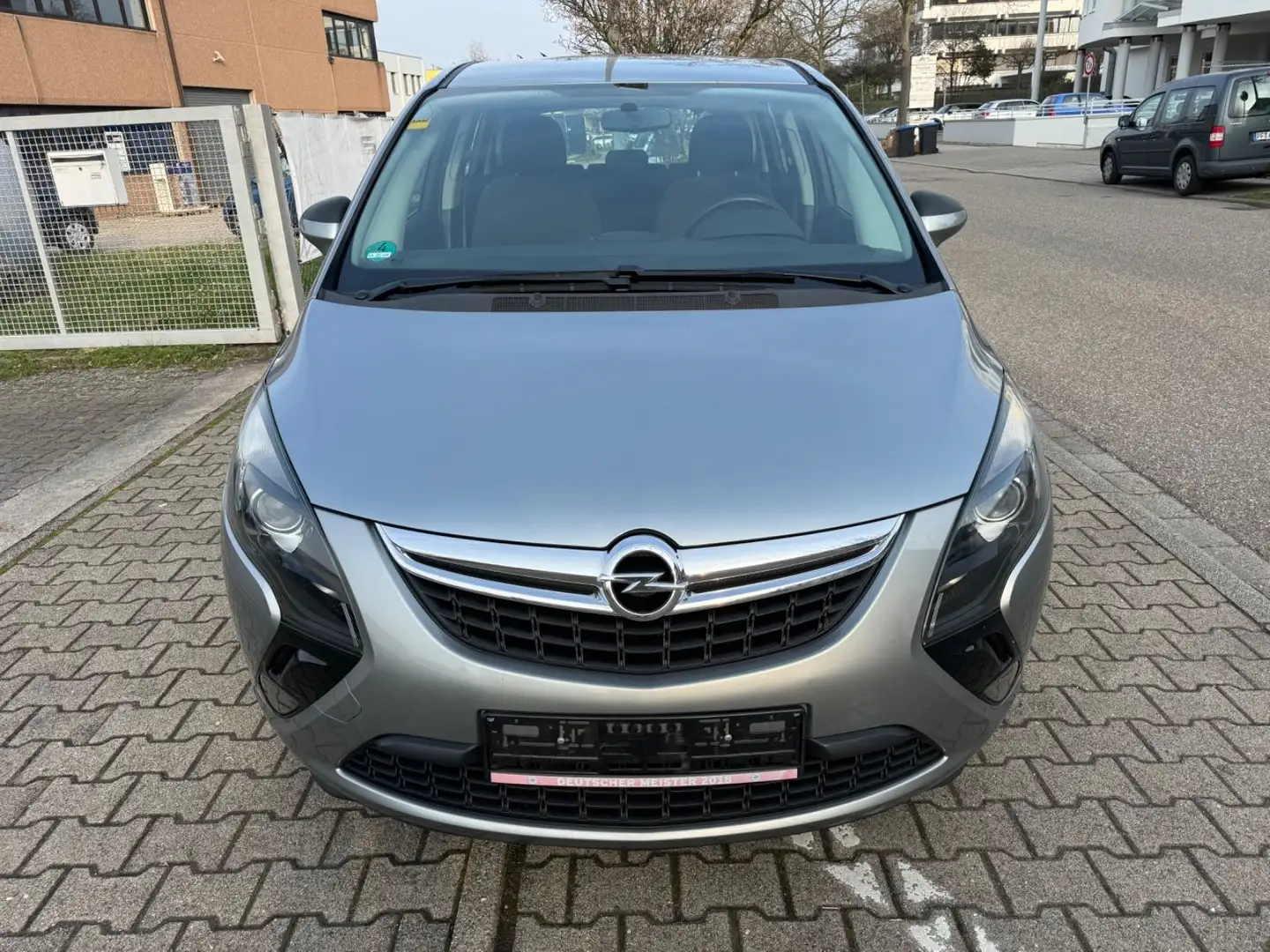 Opel Zafira C Tourer Selection Srebrny - 1