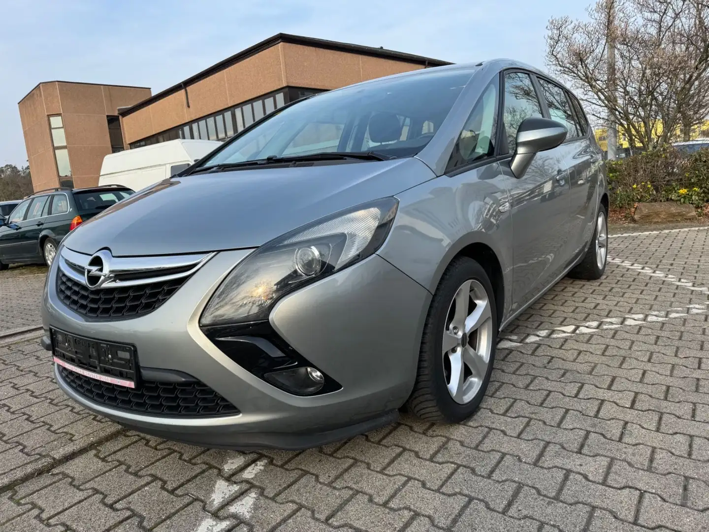 Opel Zafira C Tourer Selection Stříbrná - 2