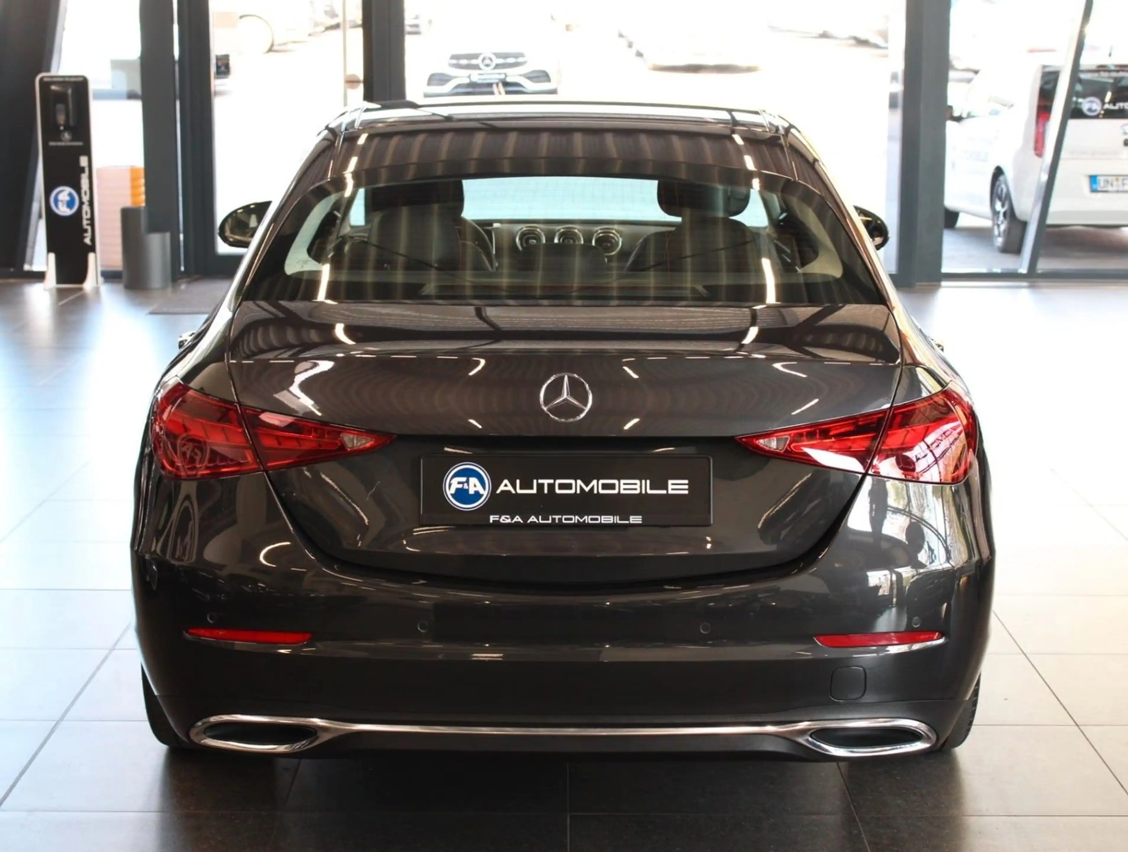Mercedes-Benz C 220 d Avantgarde HUD+Kamera+1.Hand — photo 6