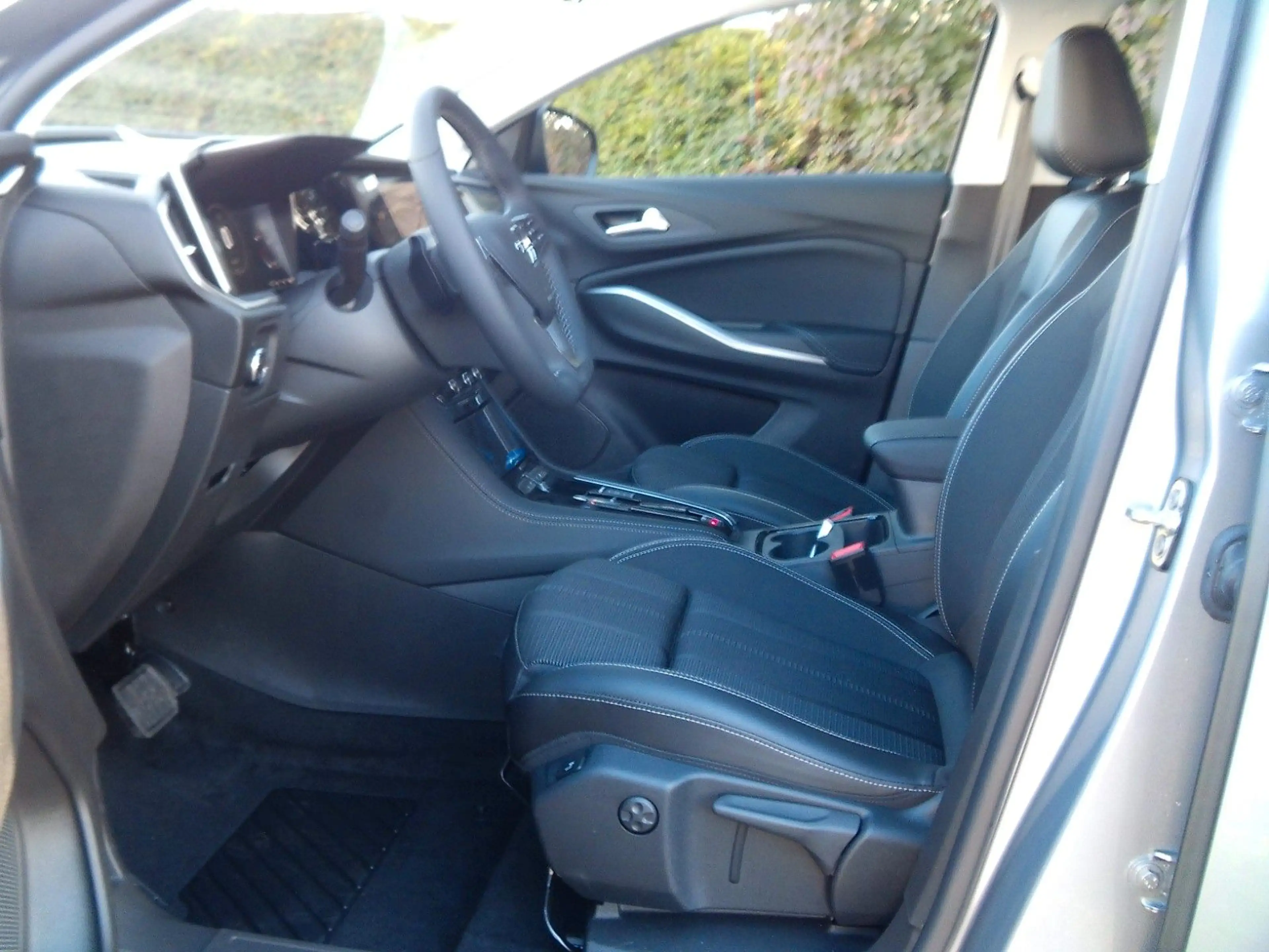 Opel Grandland X Grandland PlugInHybrid Voll-LED SHZ LHZ FSHZ Nav — photo 13