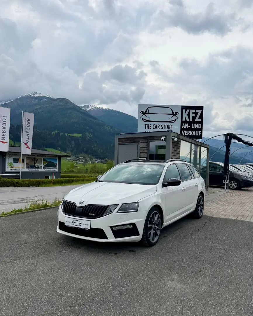 Skoda Octavia RS 4x4 *FINANZIERUNG OHNE ANZAHLUNG* Weiß - 1
