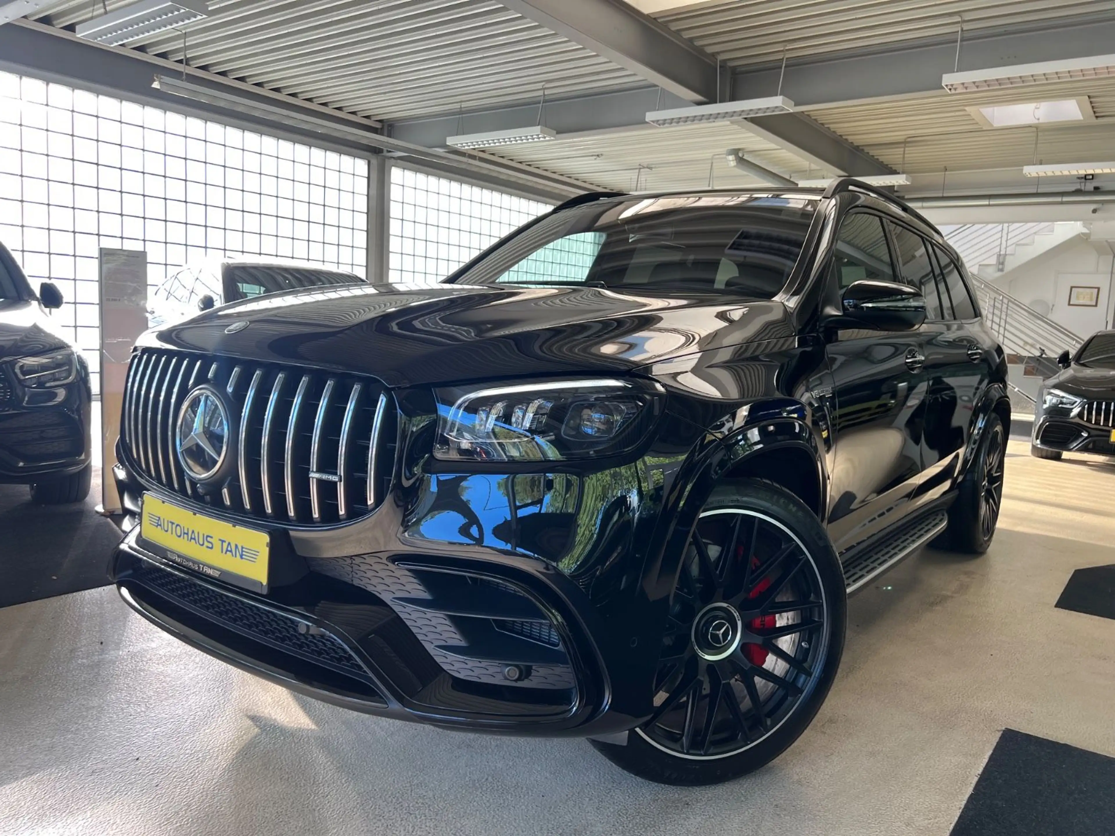 Mercedes-Benz GLS 63 AMG AMG 4 Matic*CARBON*3D BURMESTER*NEUWERTIG