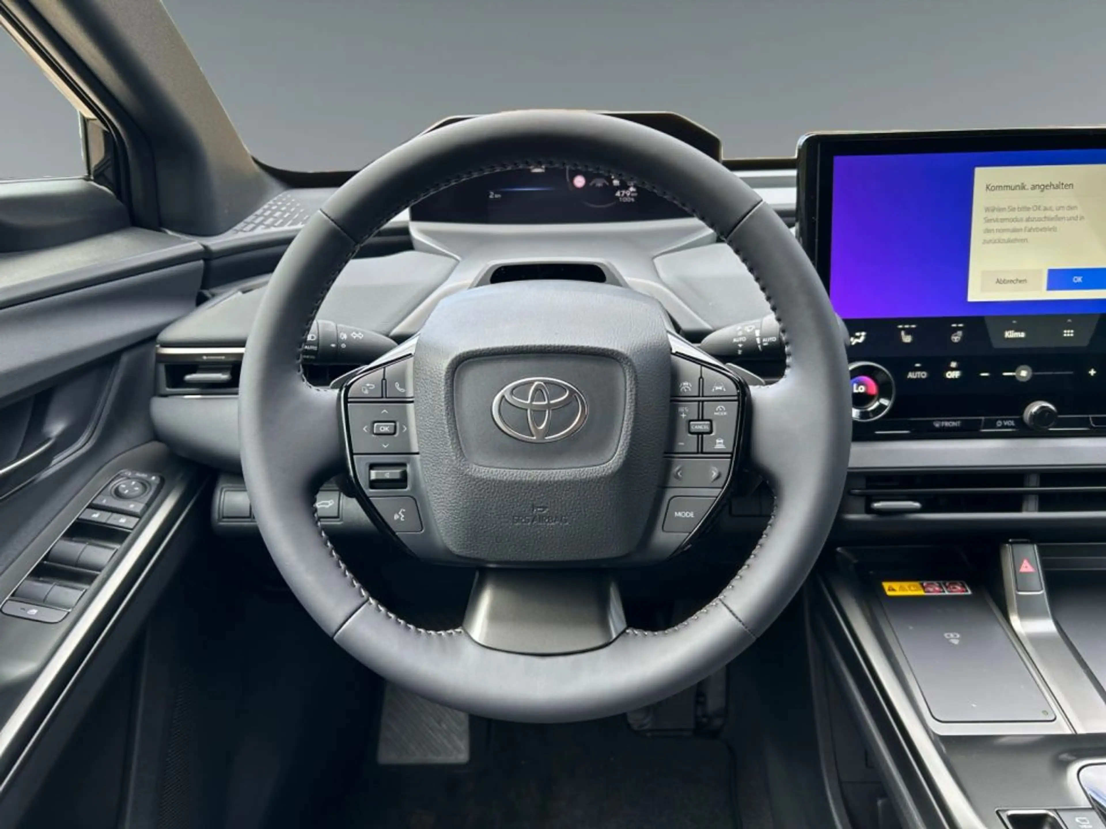 Toyota bZ4X AWD Teamplayer — photo 12