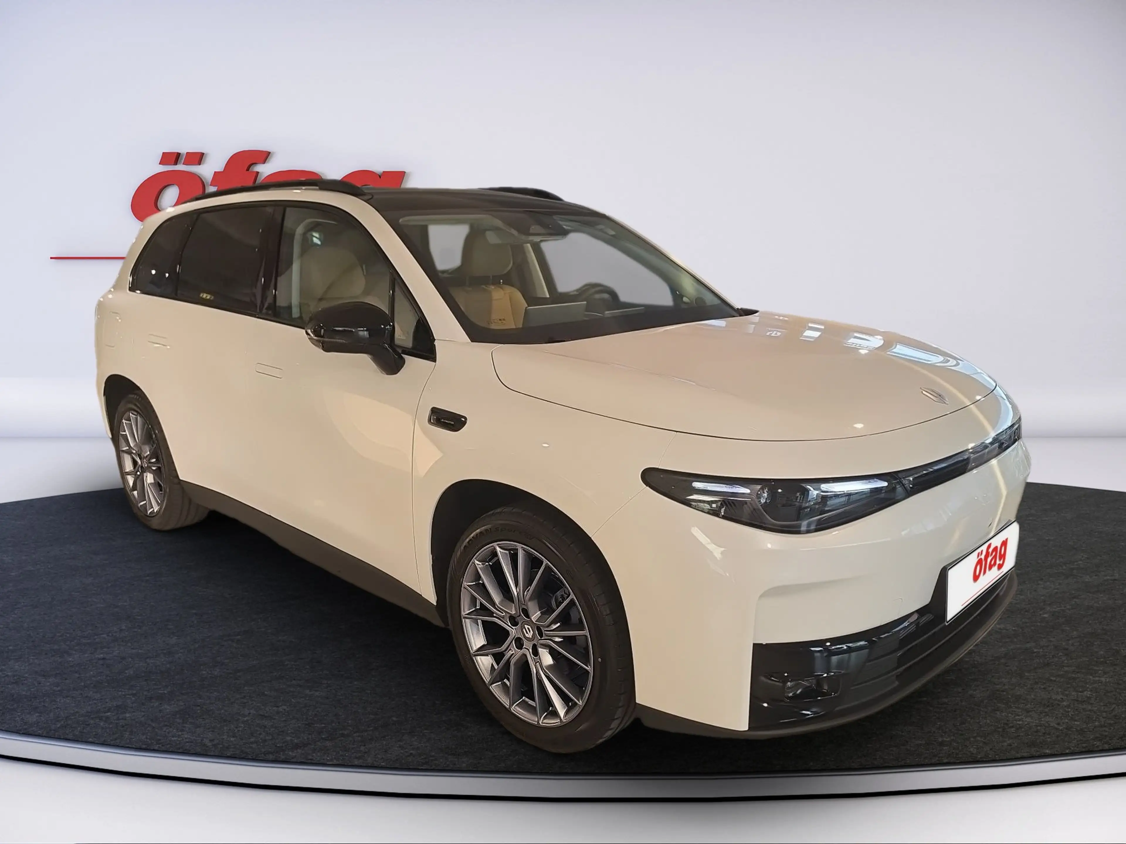 Leapmotor C10 Hybrid-EV Design inkl Winterkompletträder — photo 7