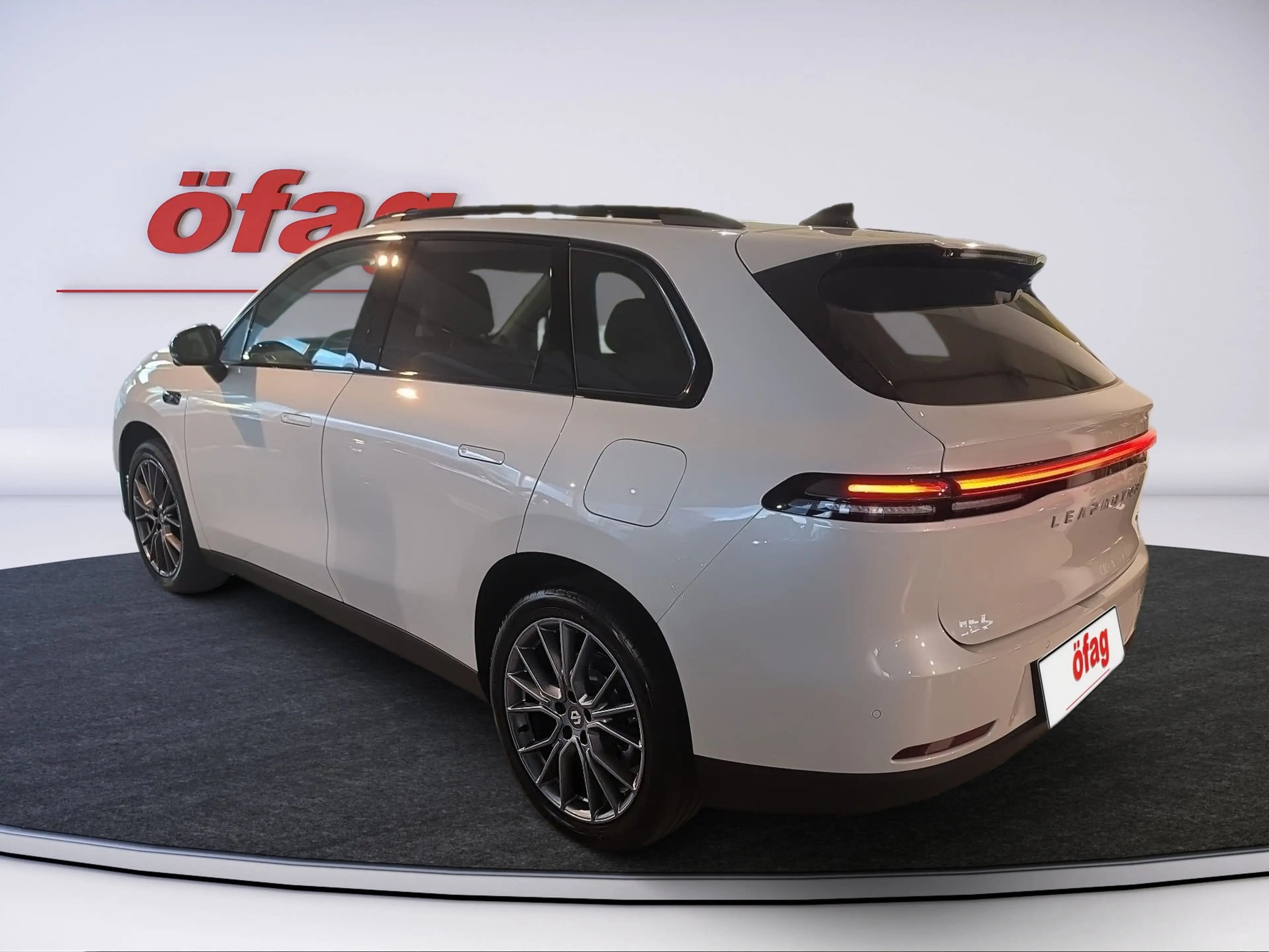 Leapmotor C10 Hybrid-EV Design inkl Winterkompletträder — photo 4