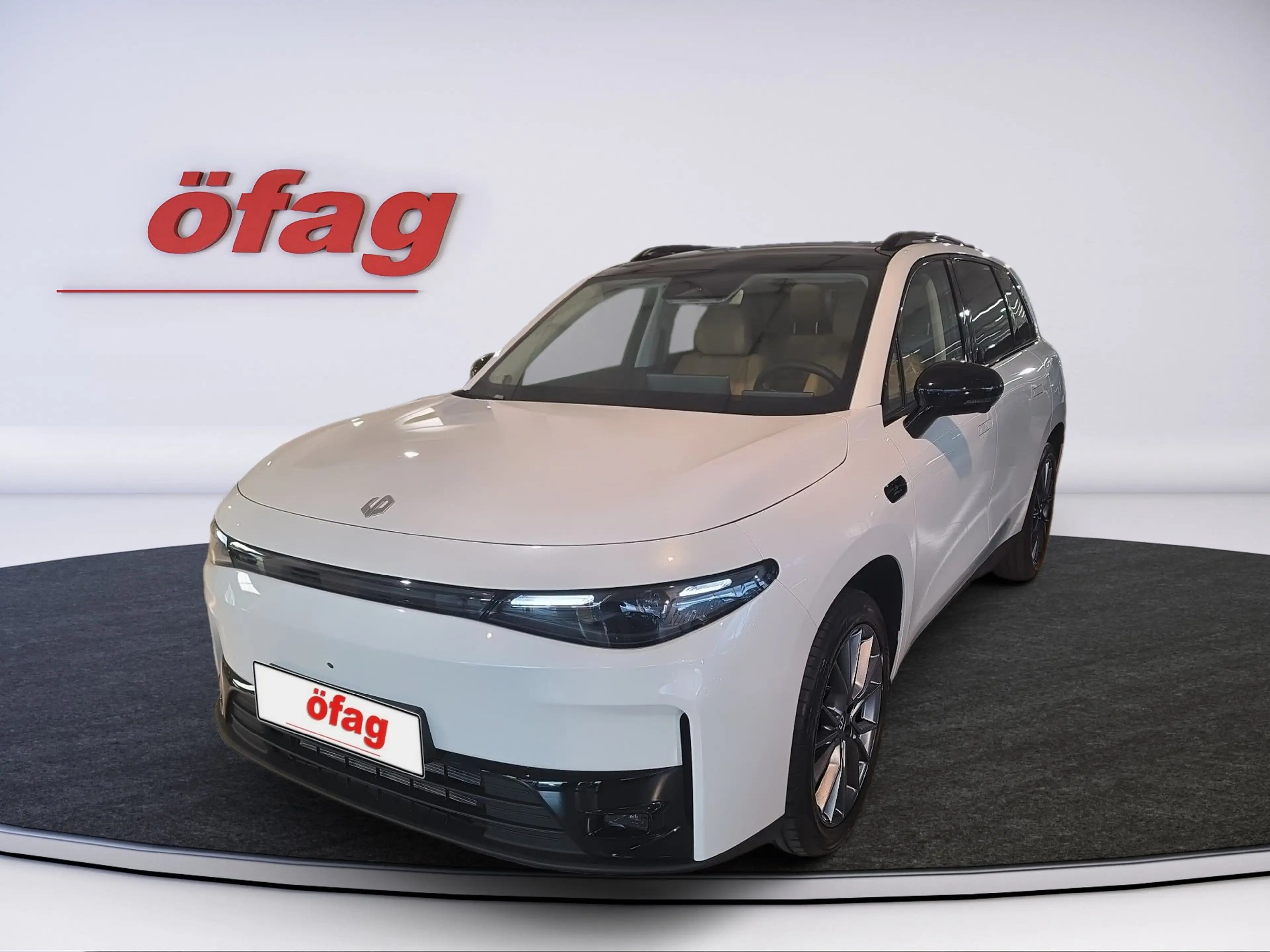Leapmotor C10 Hybrid-EV Design inkl Winterkompletträder — photo 3