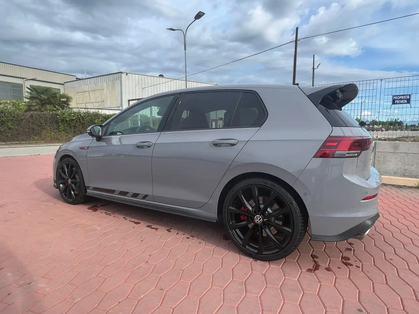 Volkswagen Golf GTI ClubSport 300 VV - 1