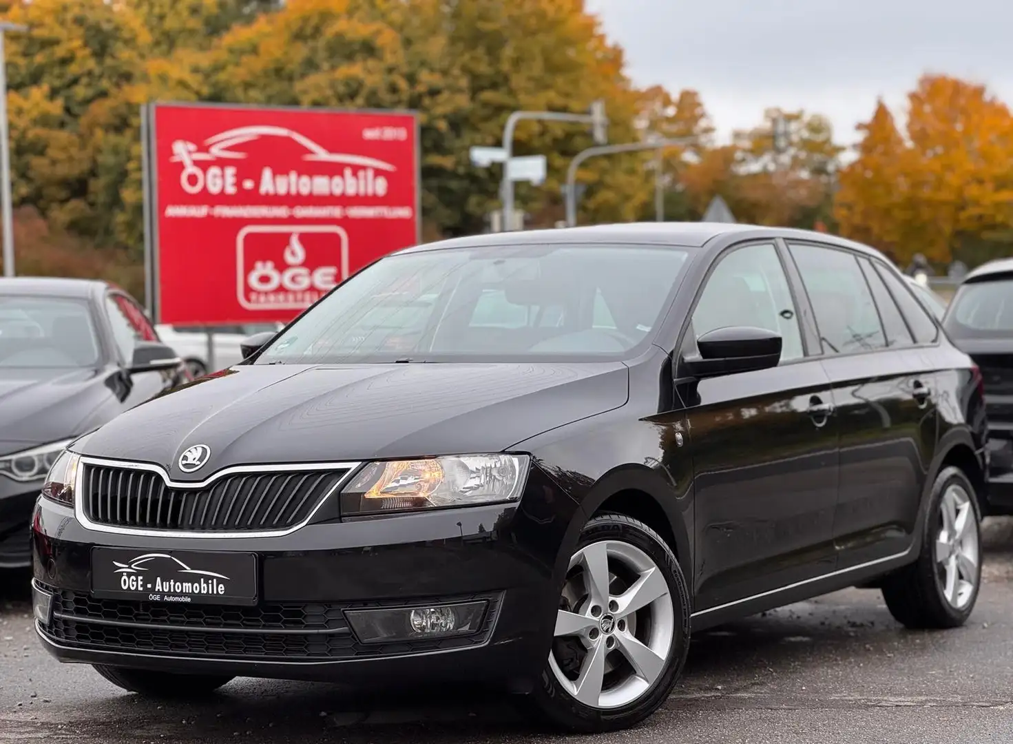 Skoda Rapid/Spaceback 1.2 TSI Spaceback Ambition Pano/Sitzh. Noir - 1