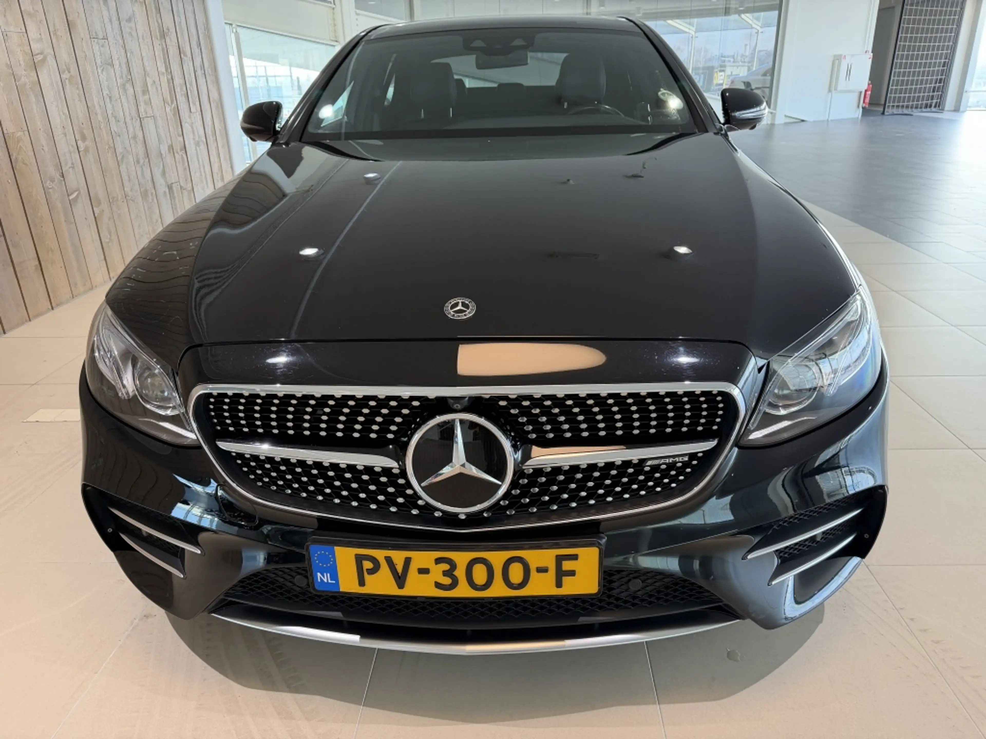 Mercedes-Benz E 43 AMG 4M. Premium — photo 3