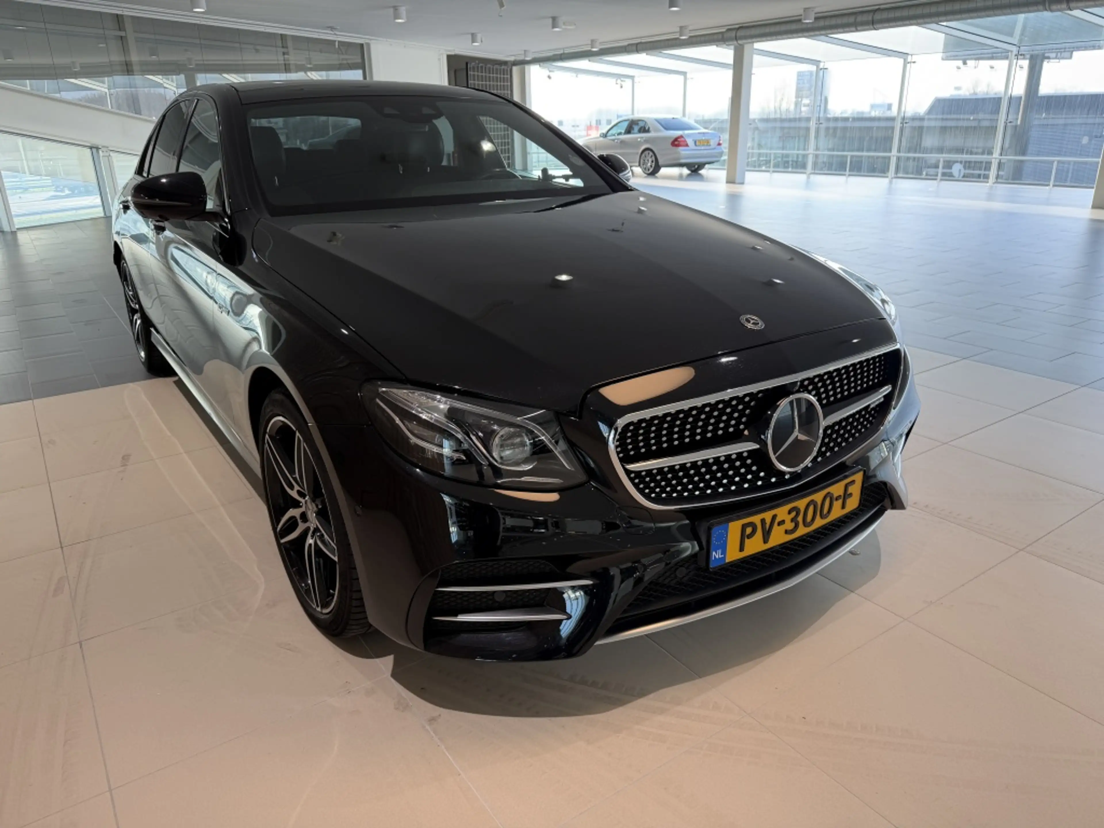 Mercedes-Benz E 43 AMG 4M. Premium — photo 2